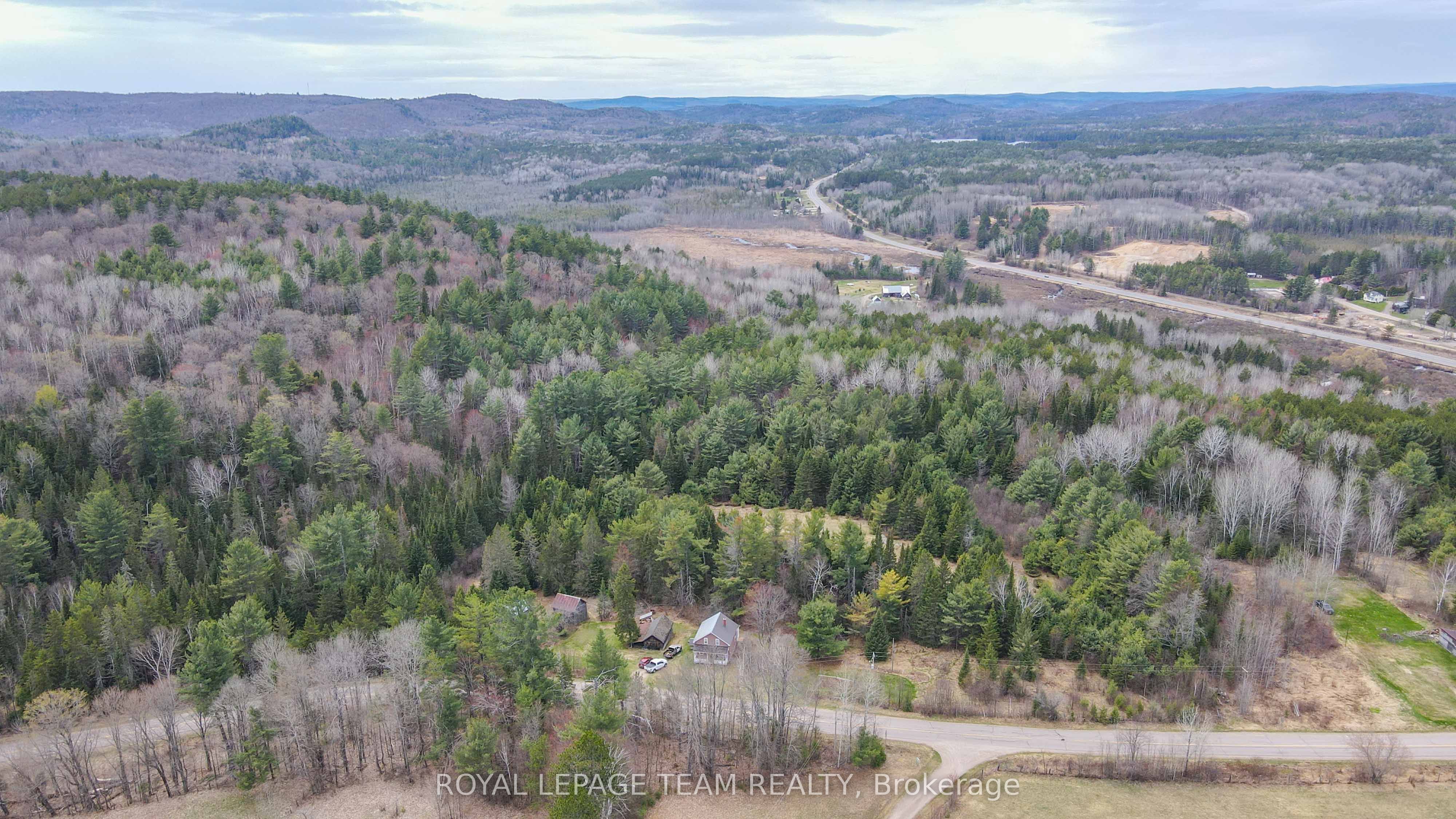 963 Wilno South Road S Property Photo 32