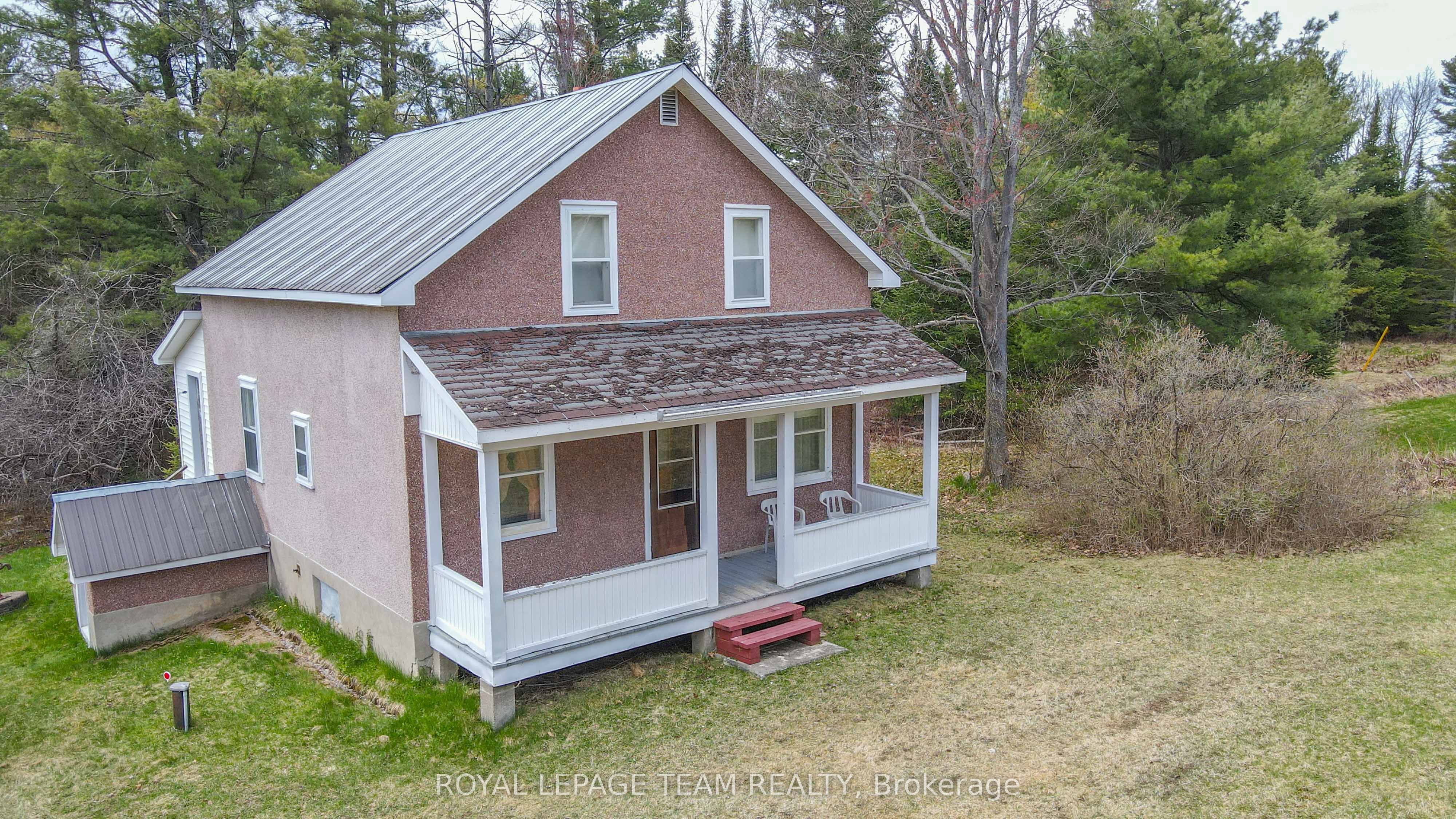 963 Wilno South Road S Property Photo 34