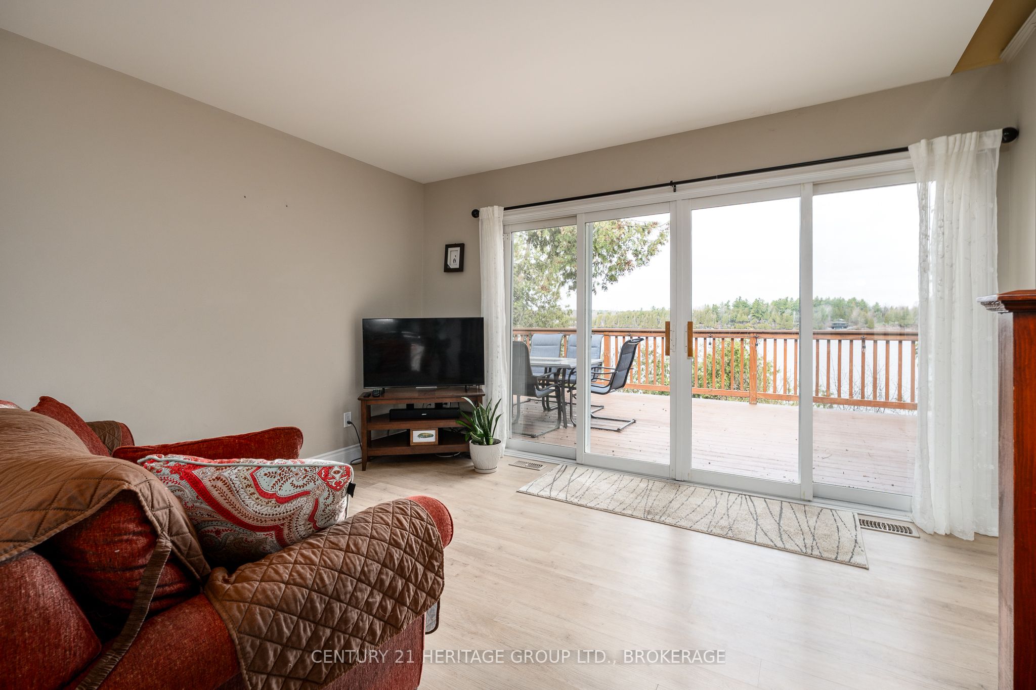 5064 Cedar Ridges Road Property Photo 7
