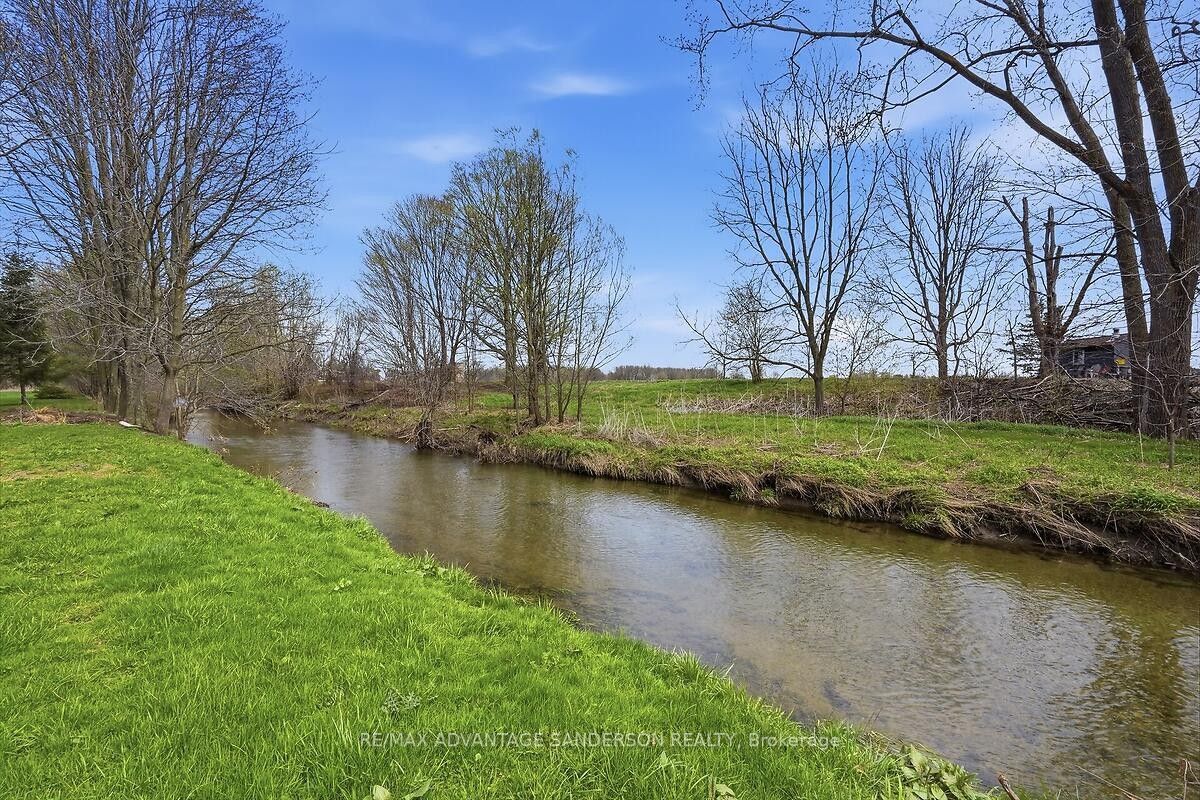 20064 Nissouri Road Property Photo 6