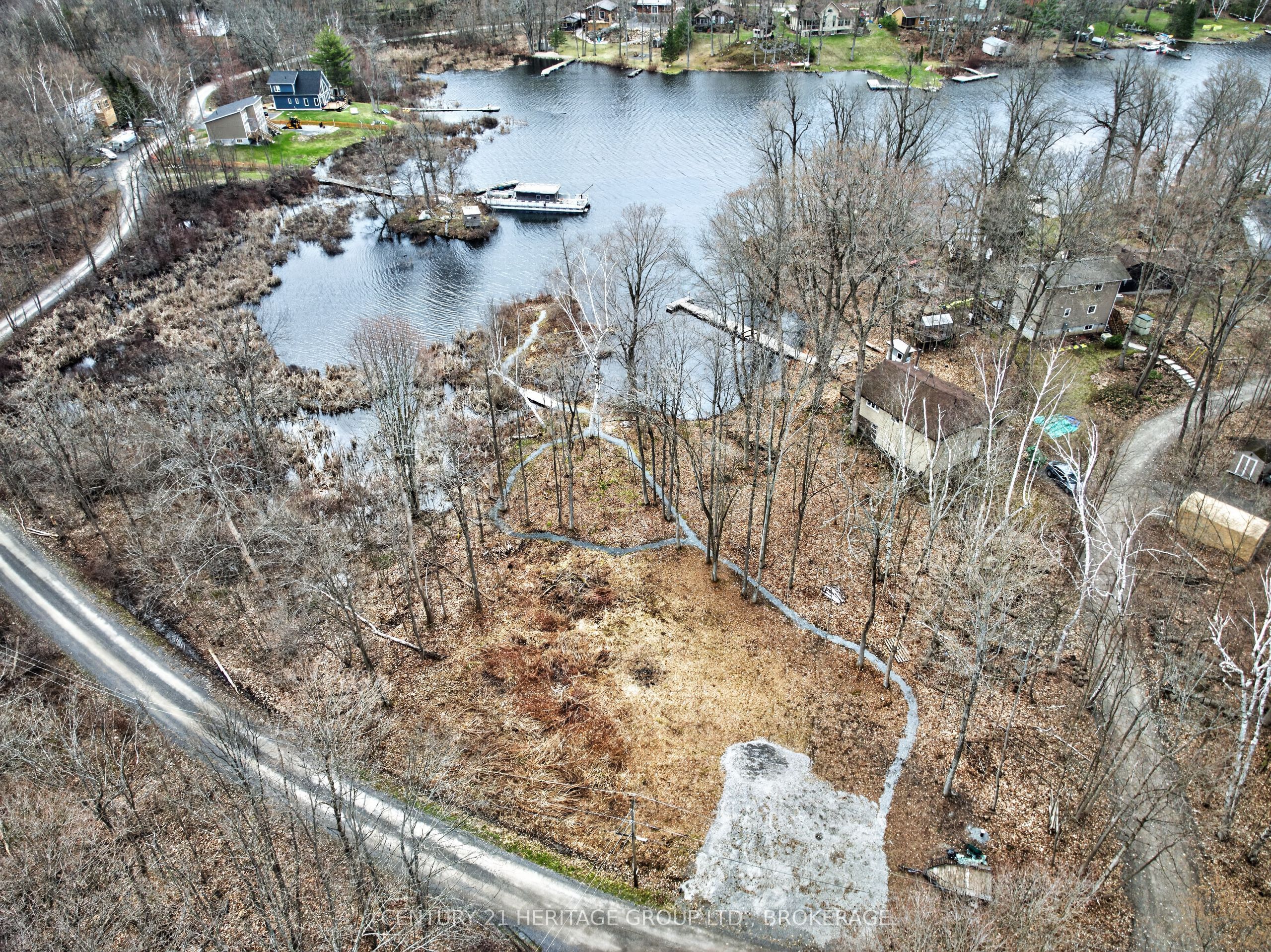 828 Thomas Road Property Photo 4