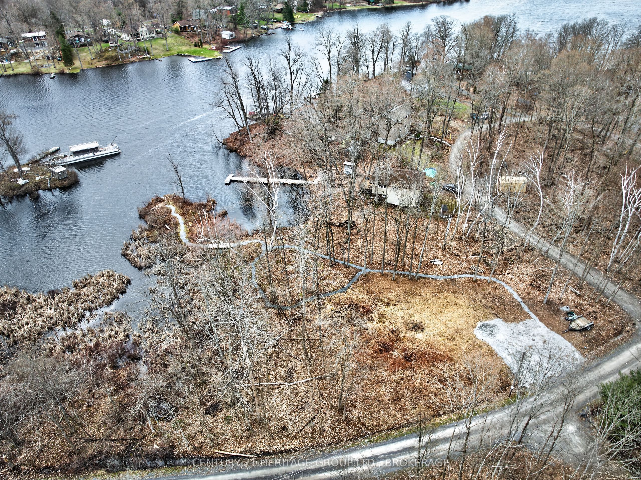 828 Thomas Road Property Photo 6