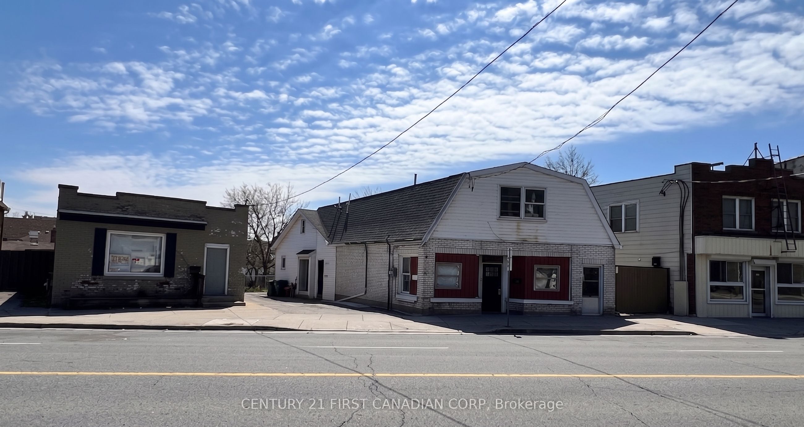 745 & 749 HAMILTON Road