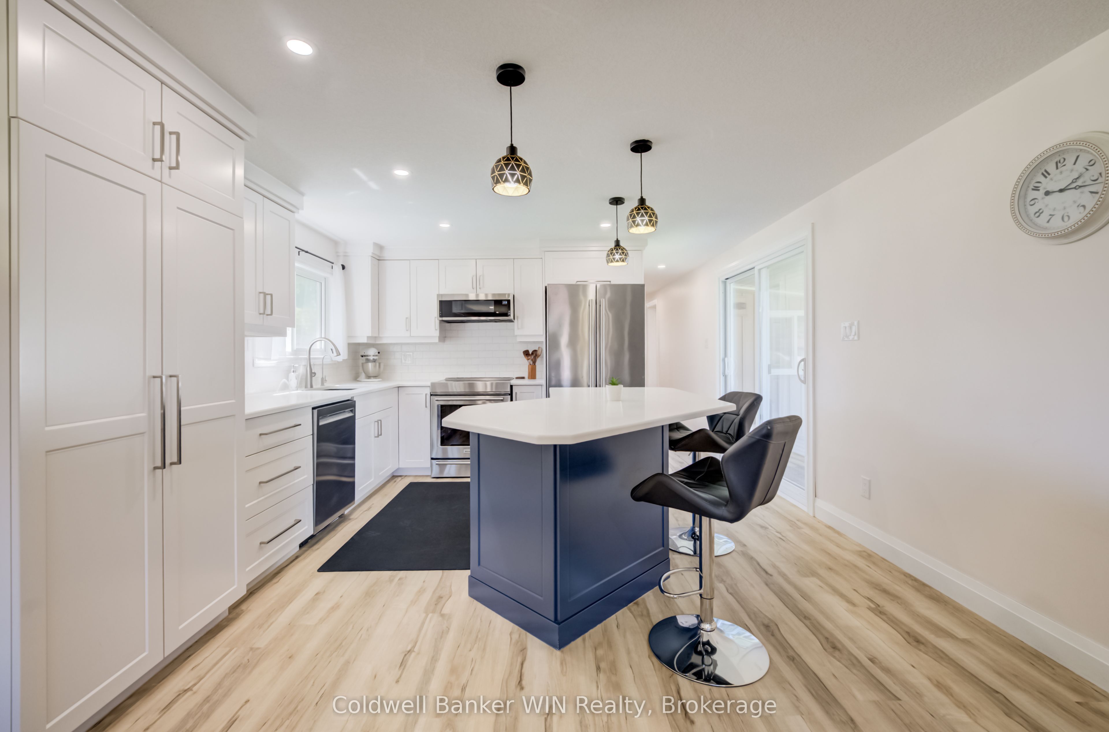 58 2nd Avenue Property Photo 4