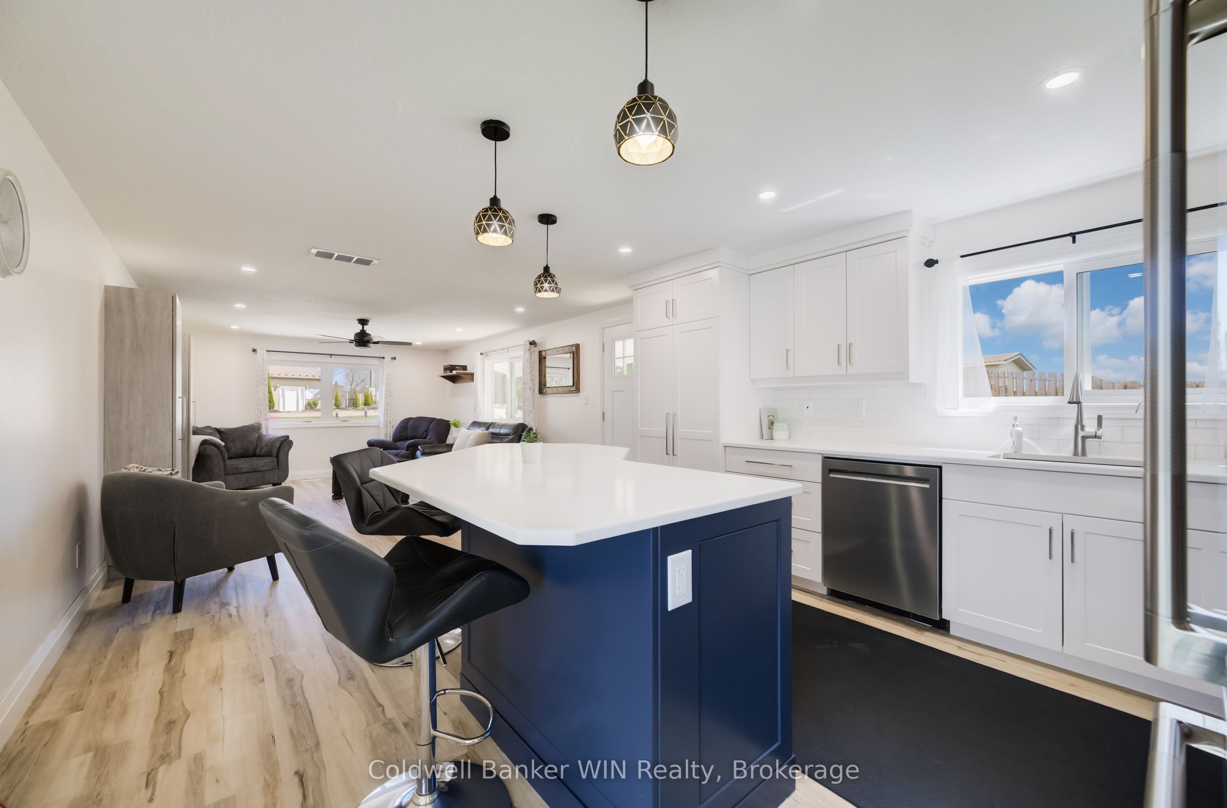 58 2nd Avenue Property Photo 7