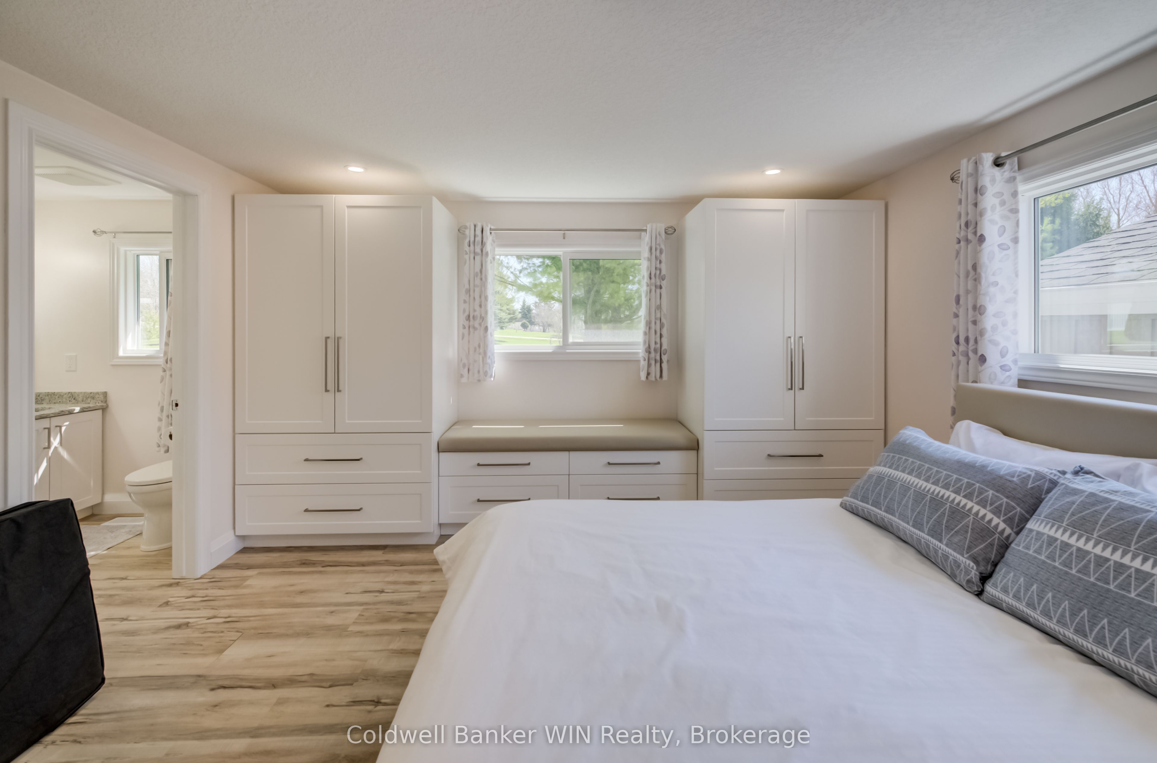 58 2nd Avenue Property Photo 13