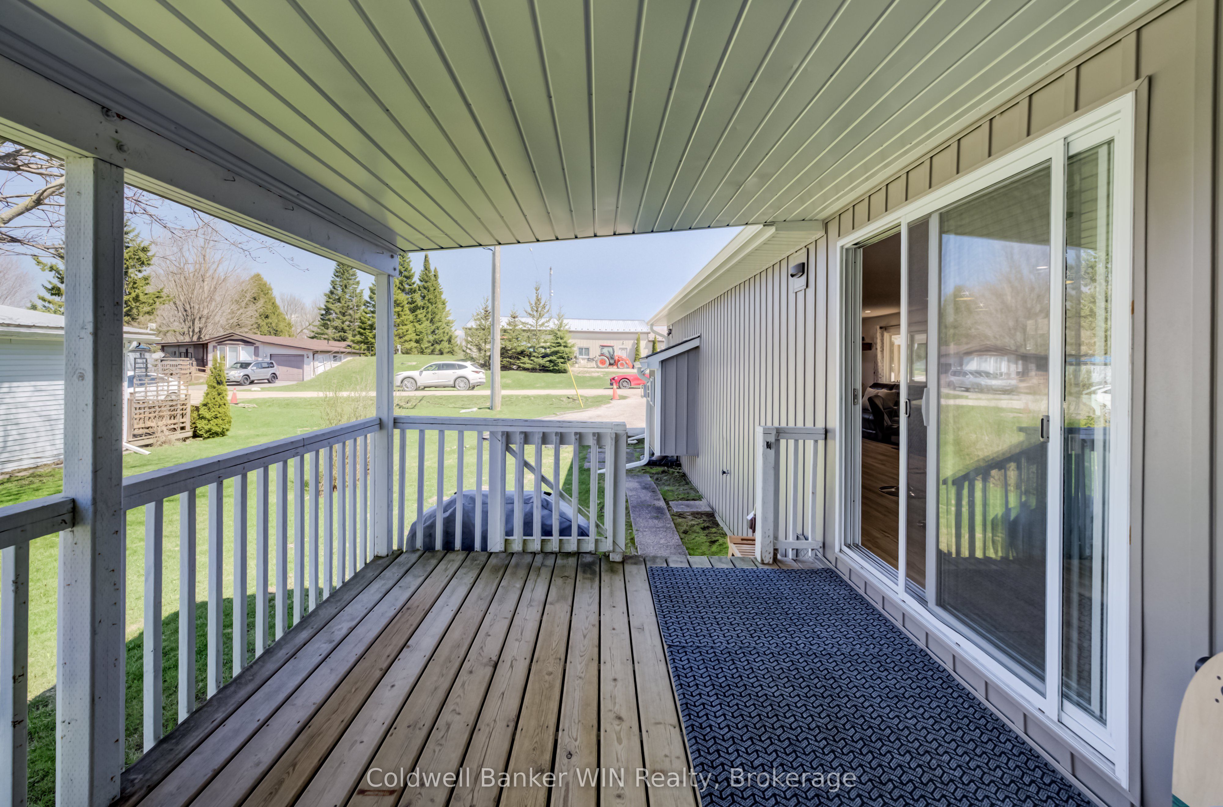 58 2nd Avenue Property Photo 23