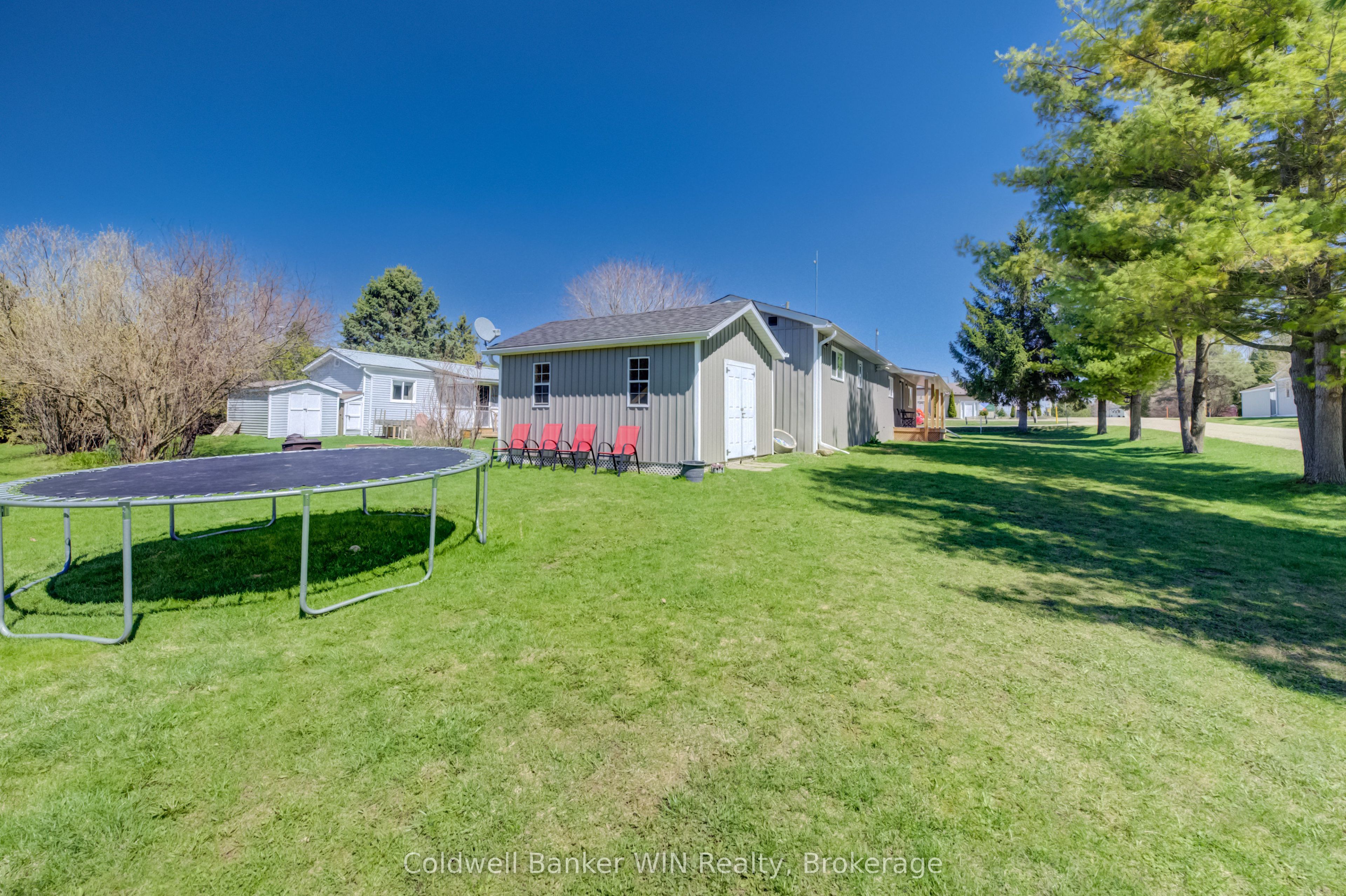 58 2nd Avenue Property Photo 28