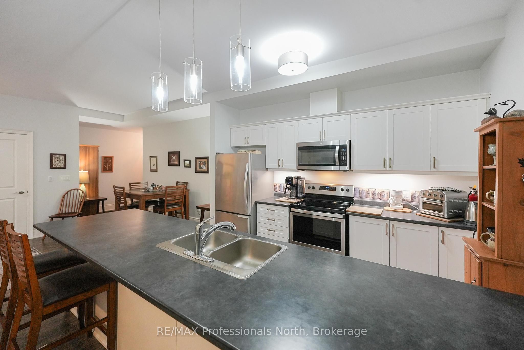75 Wallings Road 201 Property Photo 6