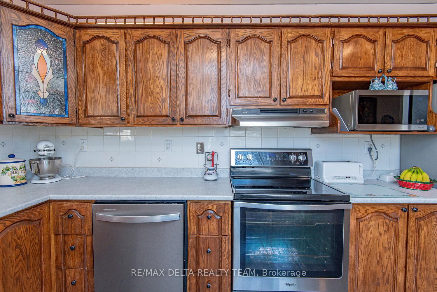 892 Beauchamp Avenue Property Photo 15