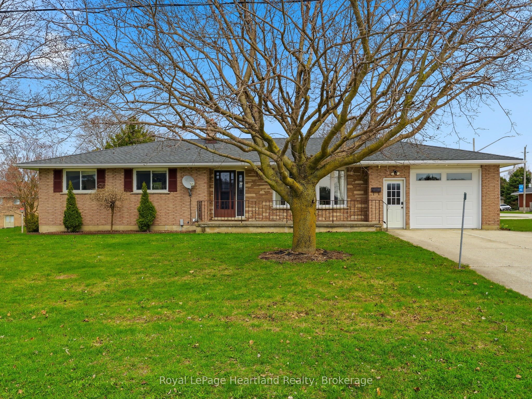 25 VINCENT Street Property Photo 1