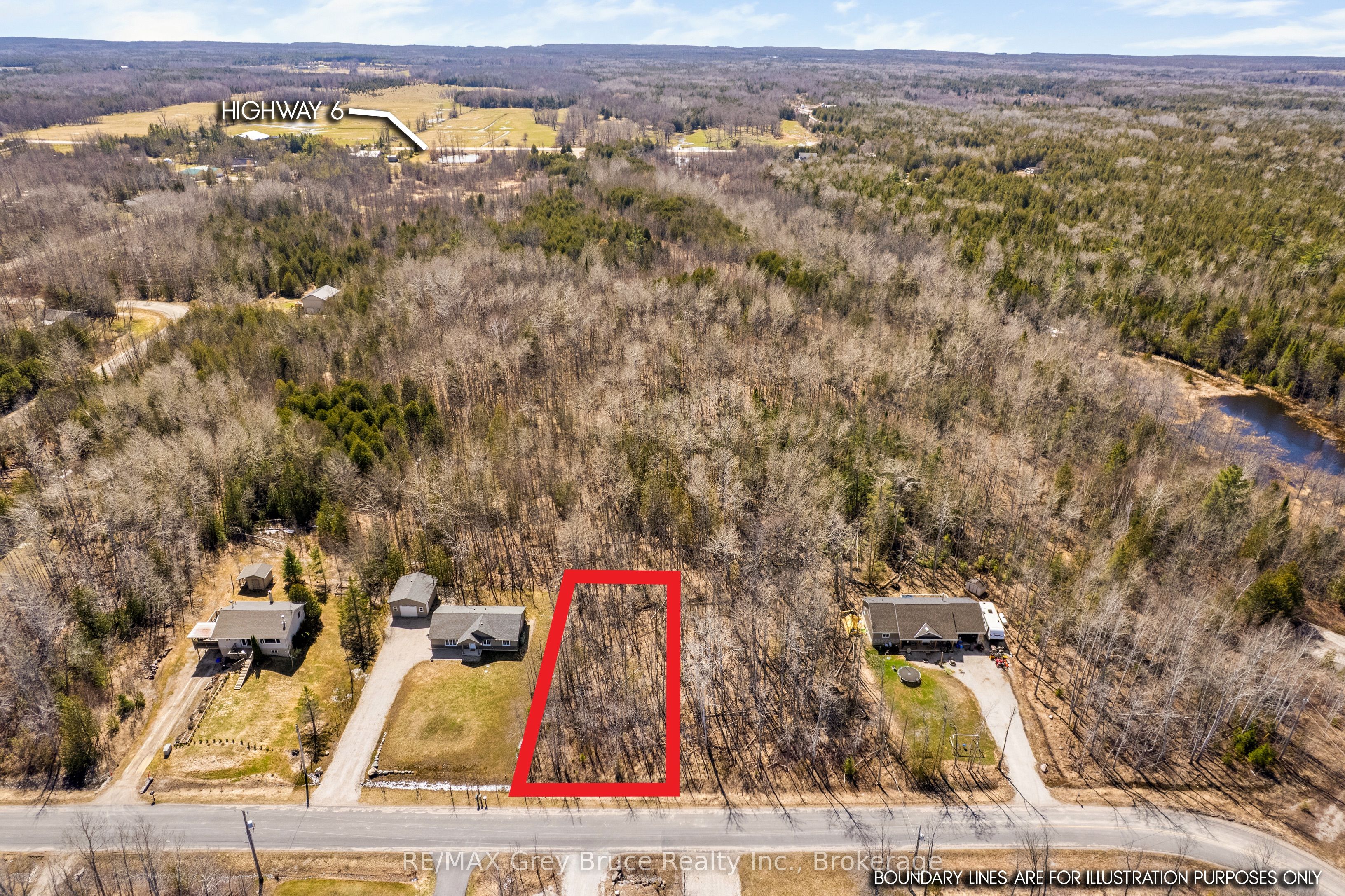 Part 28 Maple Drive Property Photo 3