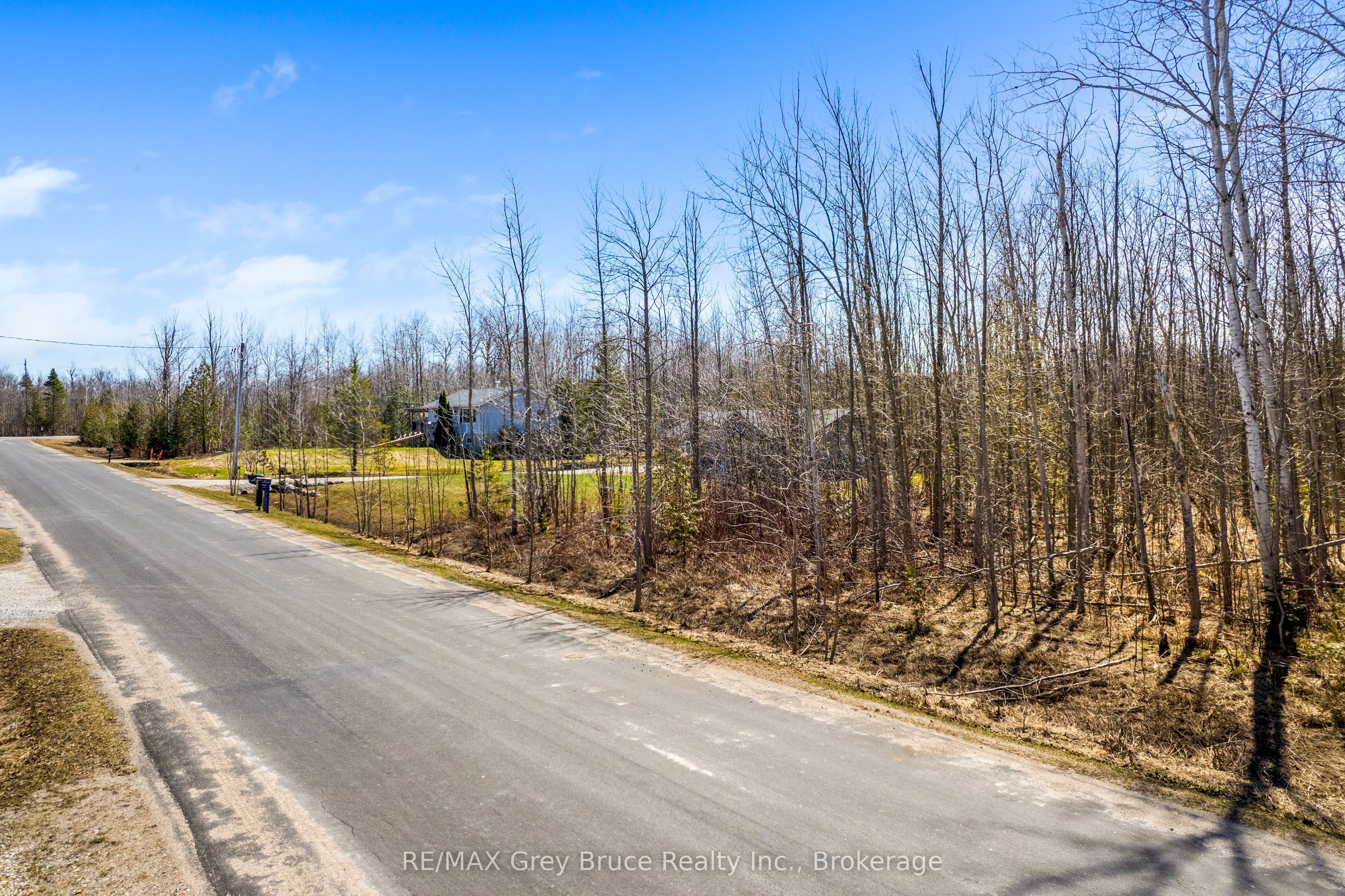 Part 28 Maple Drive Property Photo 6