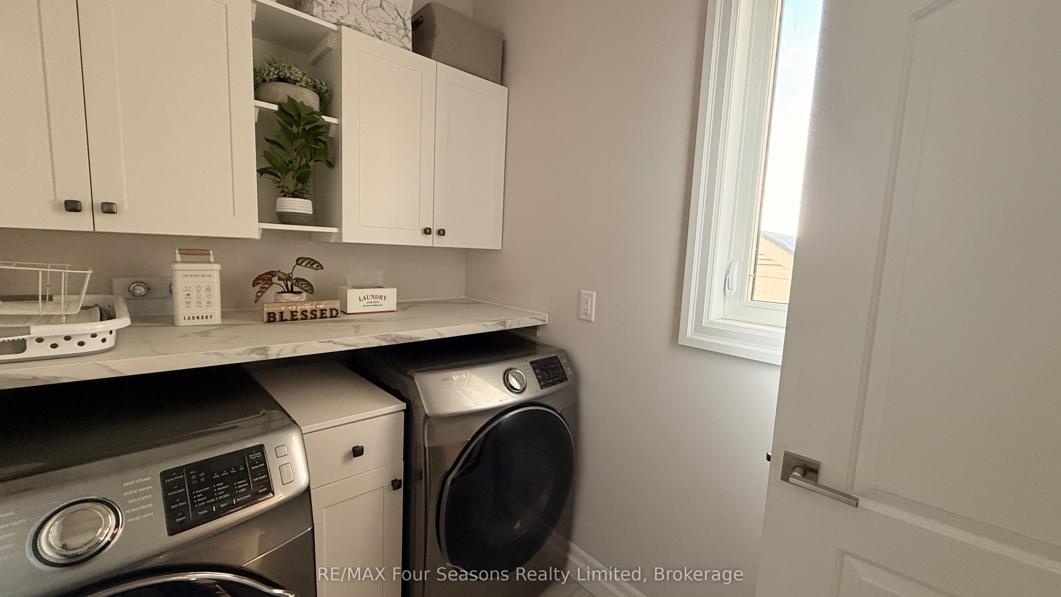 399 Devonshire Road Property Photo 17