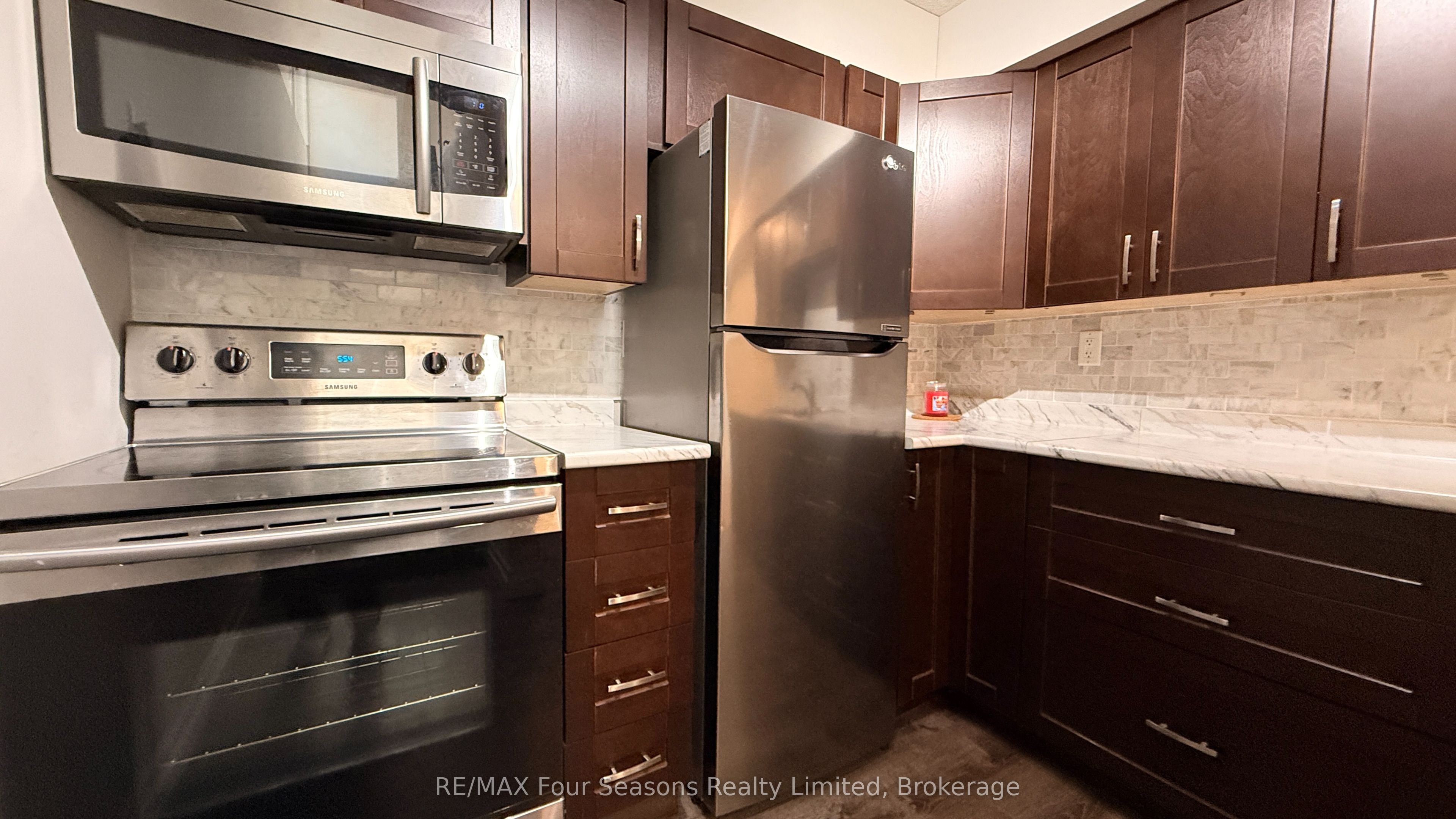 399 Devonshire Road Property Photo 21