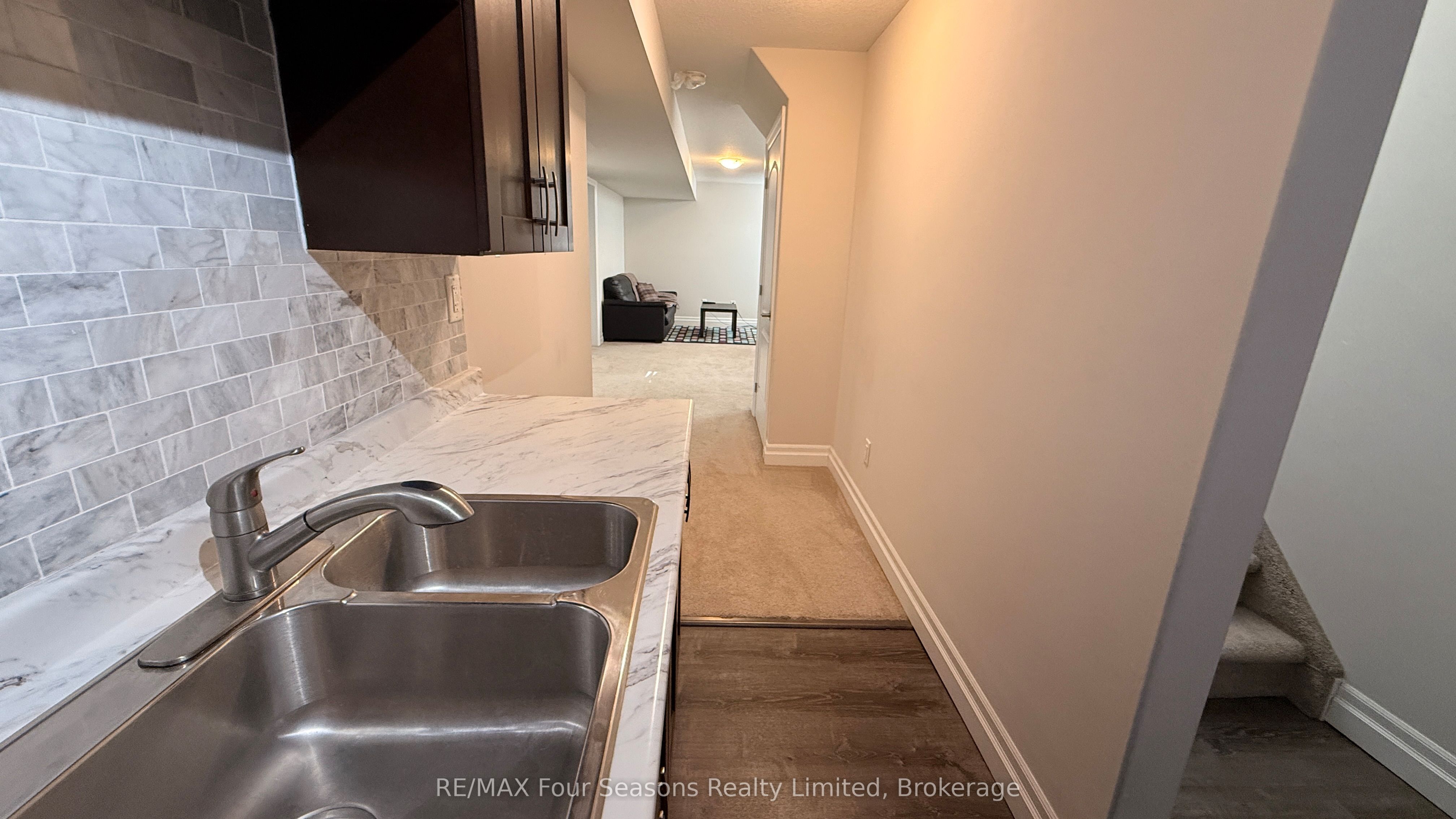 399 Devonshire Road Property Photo 26