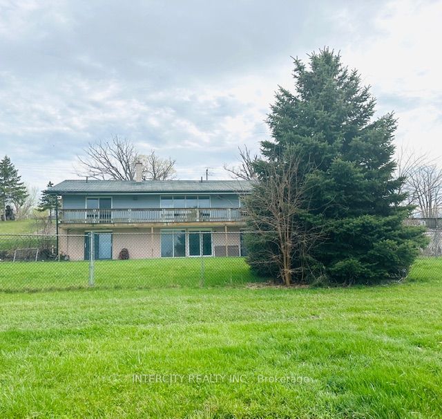 450 Queenston Road Property Photo 2