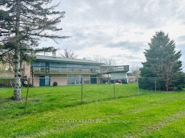 450 Queenston Road Property Photo 3