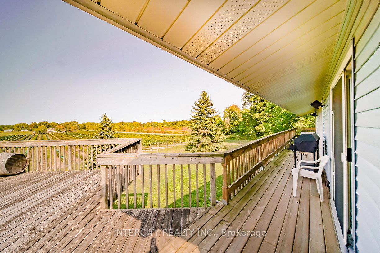 450 Queenston Road Property Photo 14