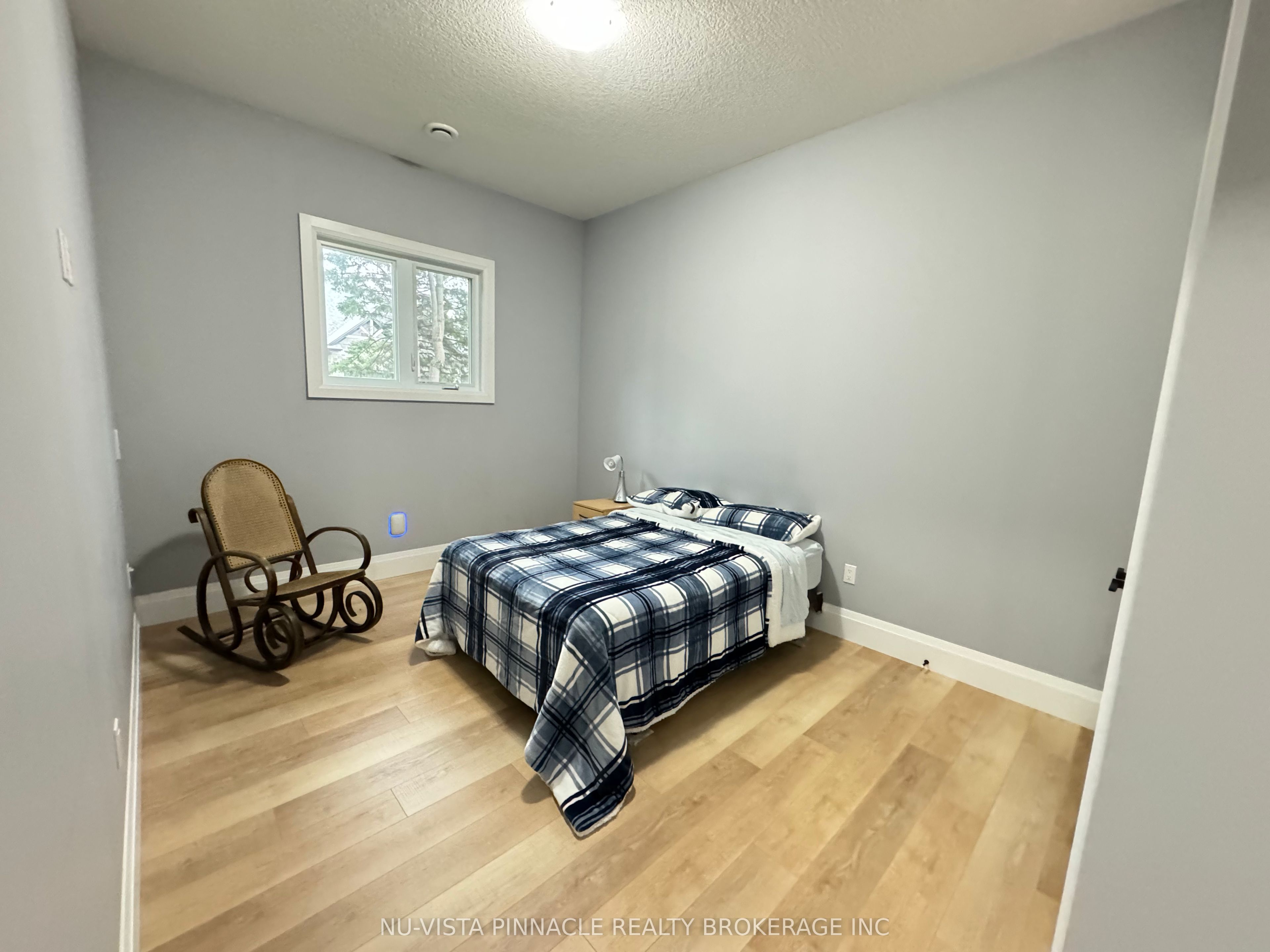 5233 Line 2 Line Property Photo 45