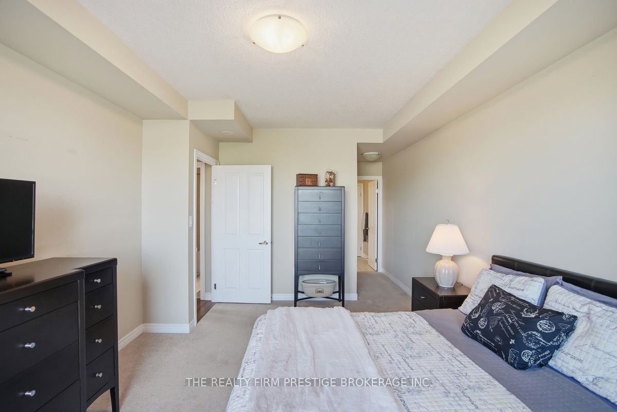 1030 Coronation Drive 207 Property Photo 21