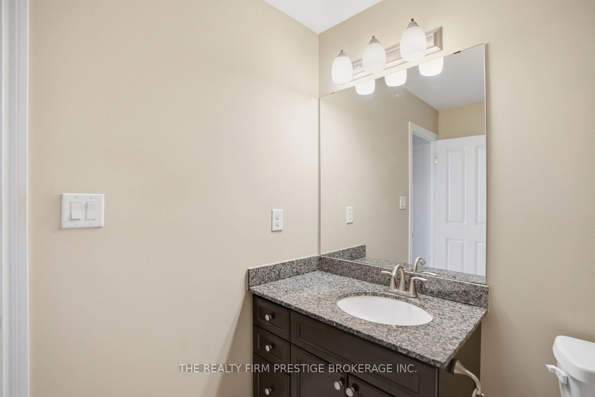 1030 Coronation Drive 207 Property Photo 26