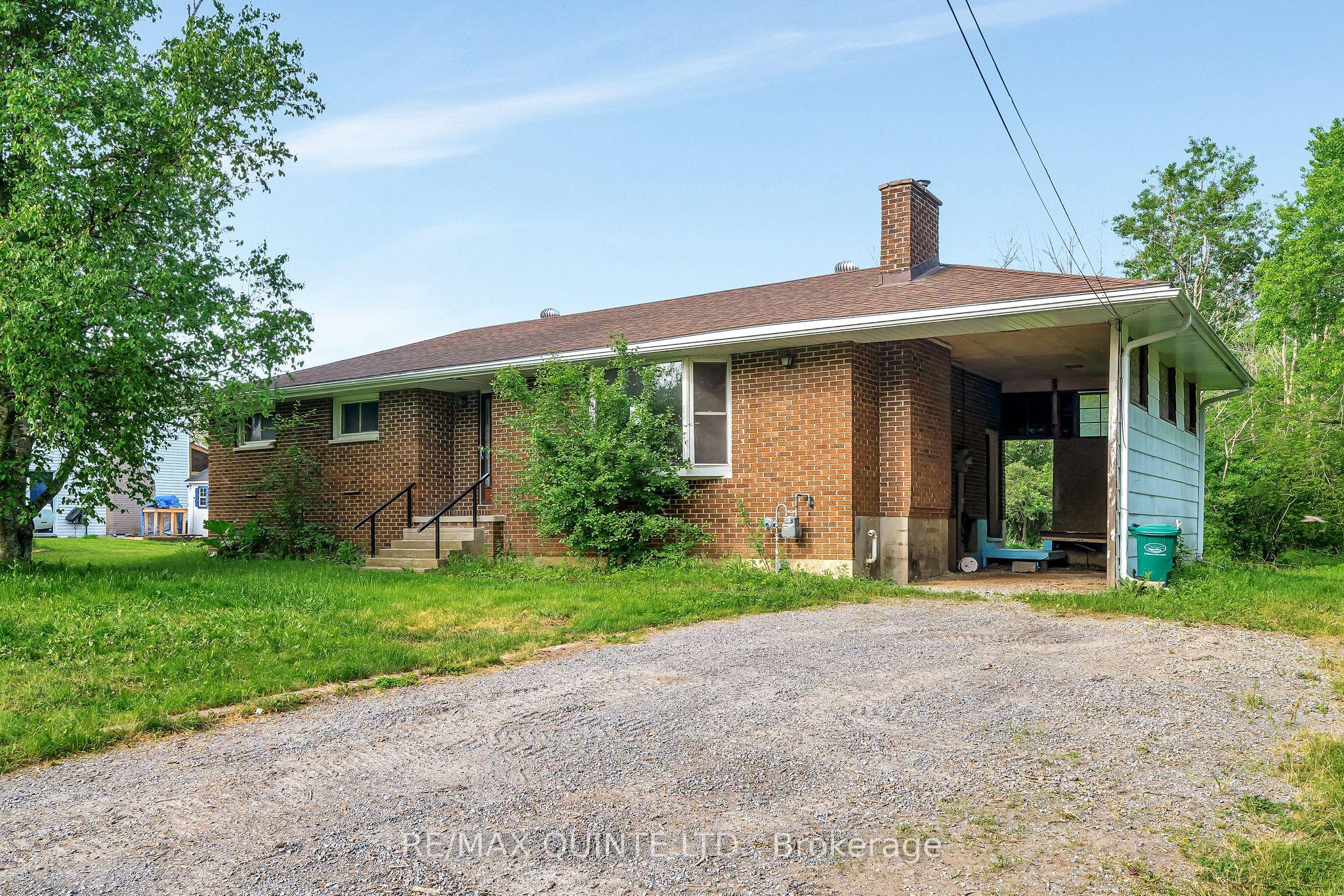403 Whites Road Property Photo 2