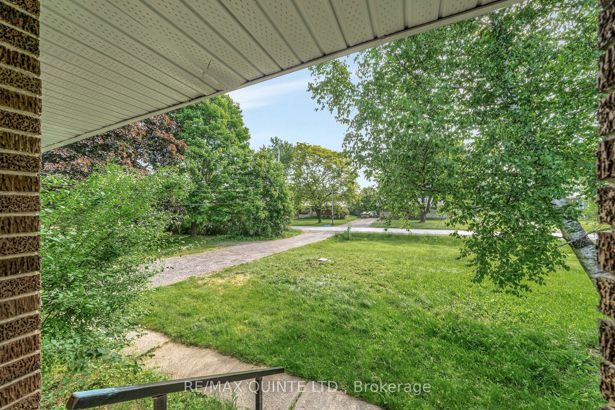 403 Whites Road Property Photo 3