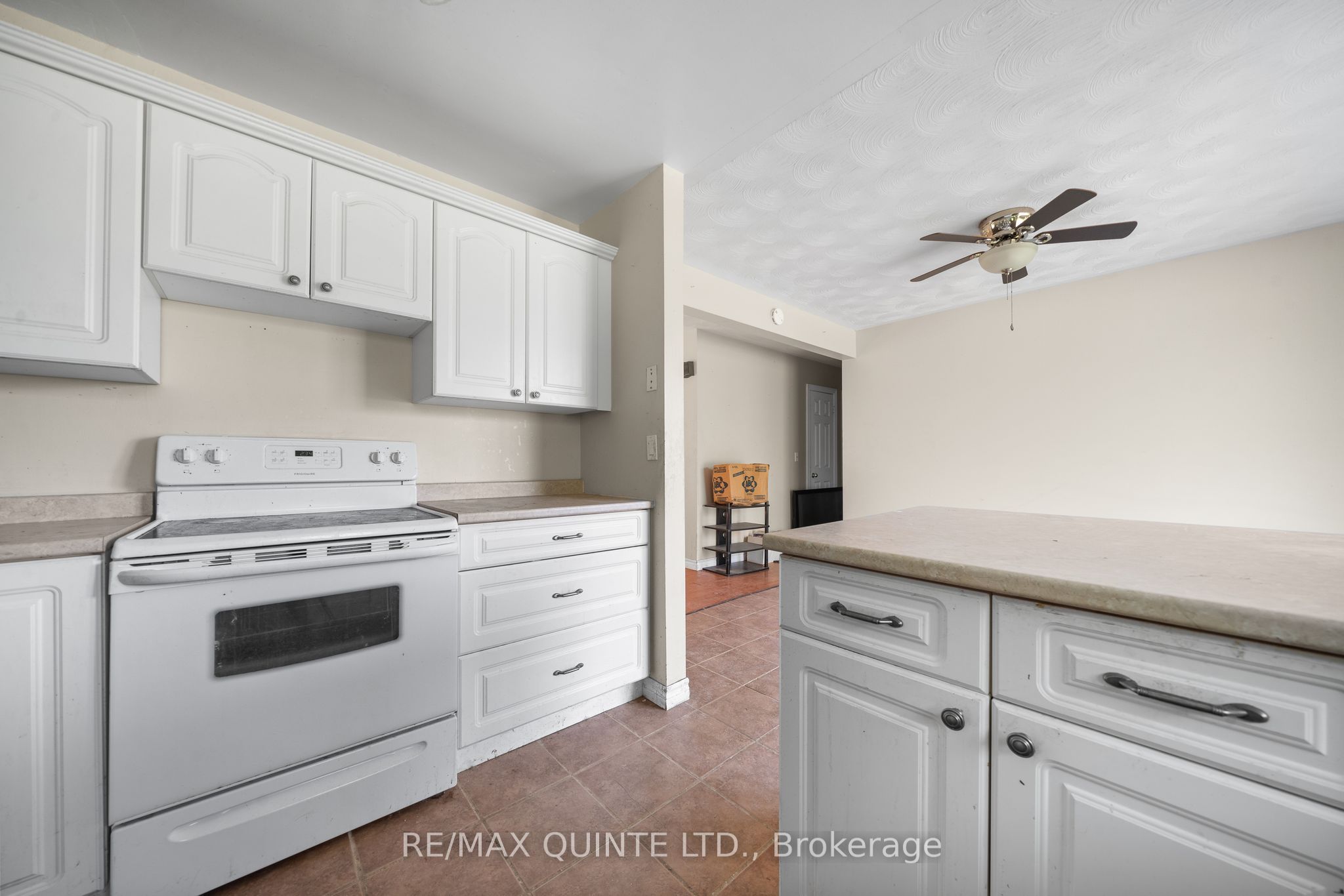 403 Whites Road Property Photo 13