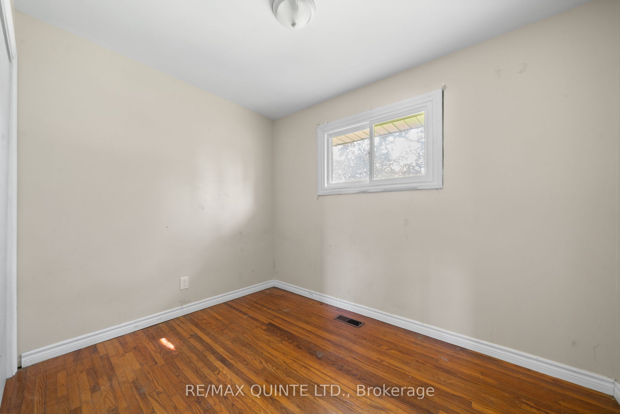 403 Whites Road Property Photo 21