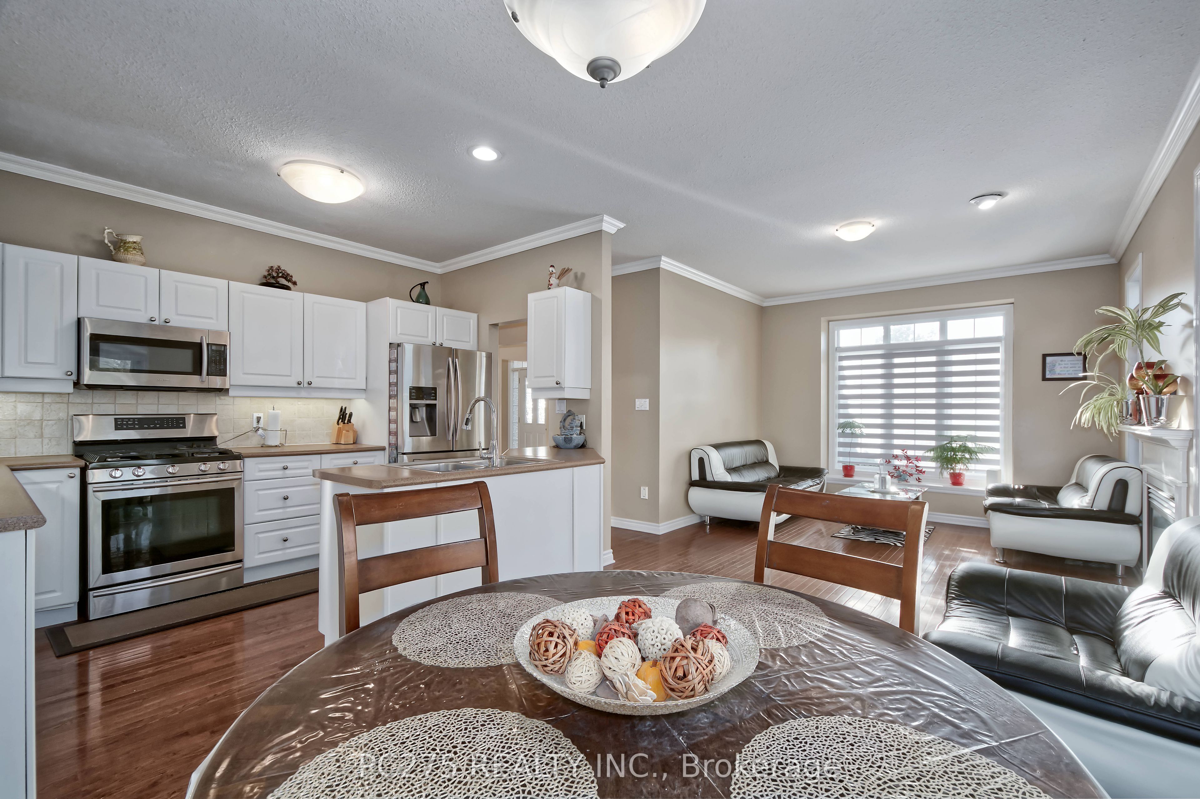 2392 Asima Drive Property Photo 14