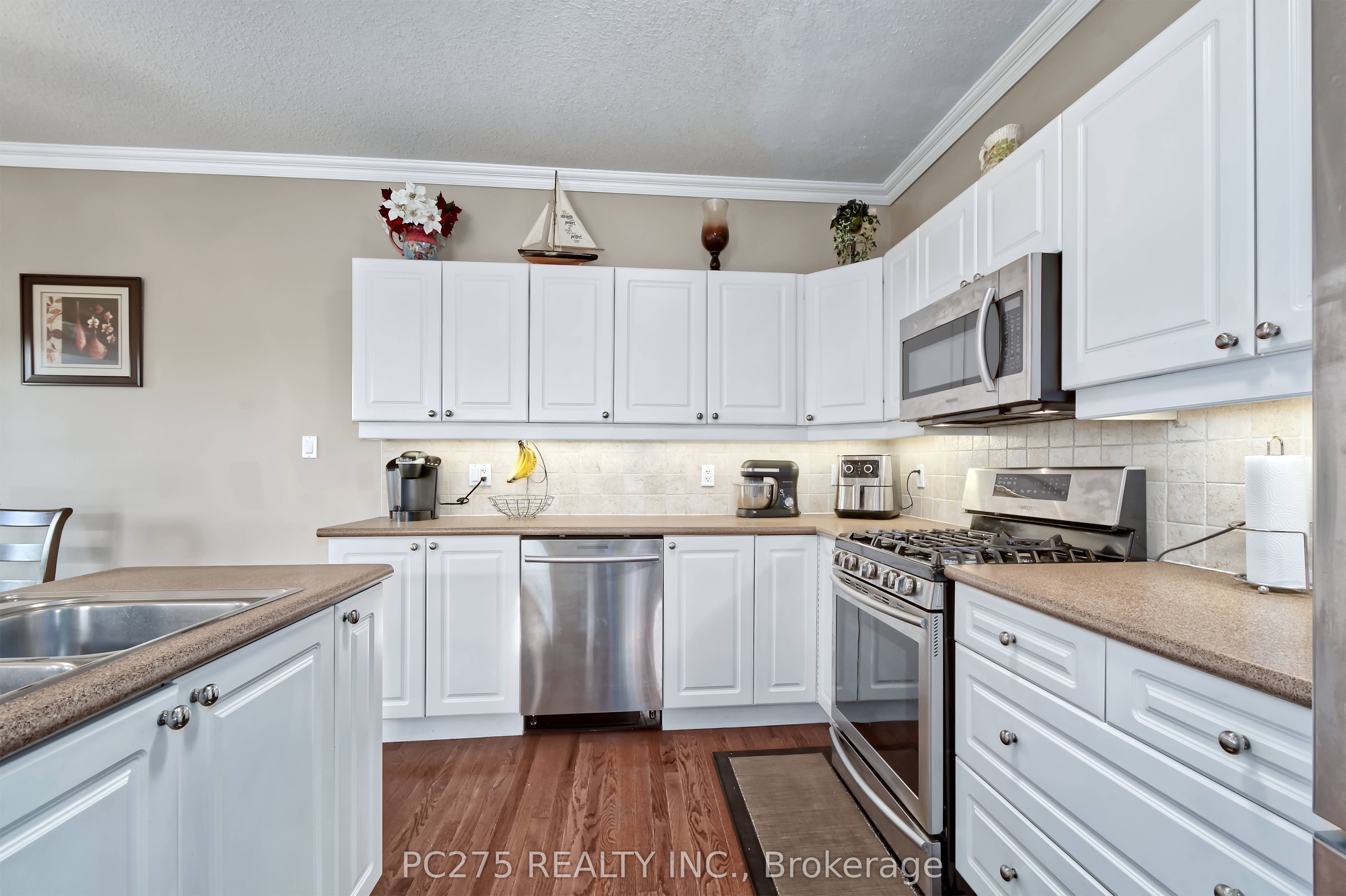 2392 Asima Drive Property Photo 15