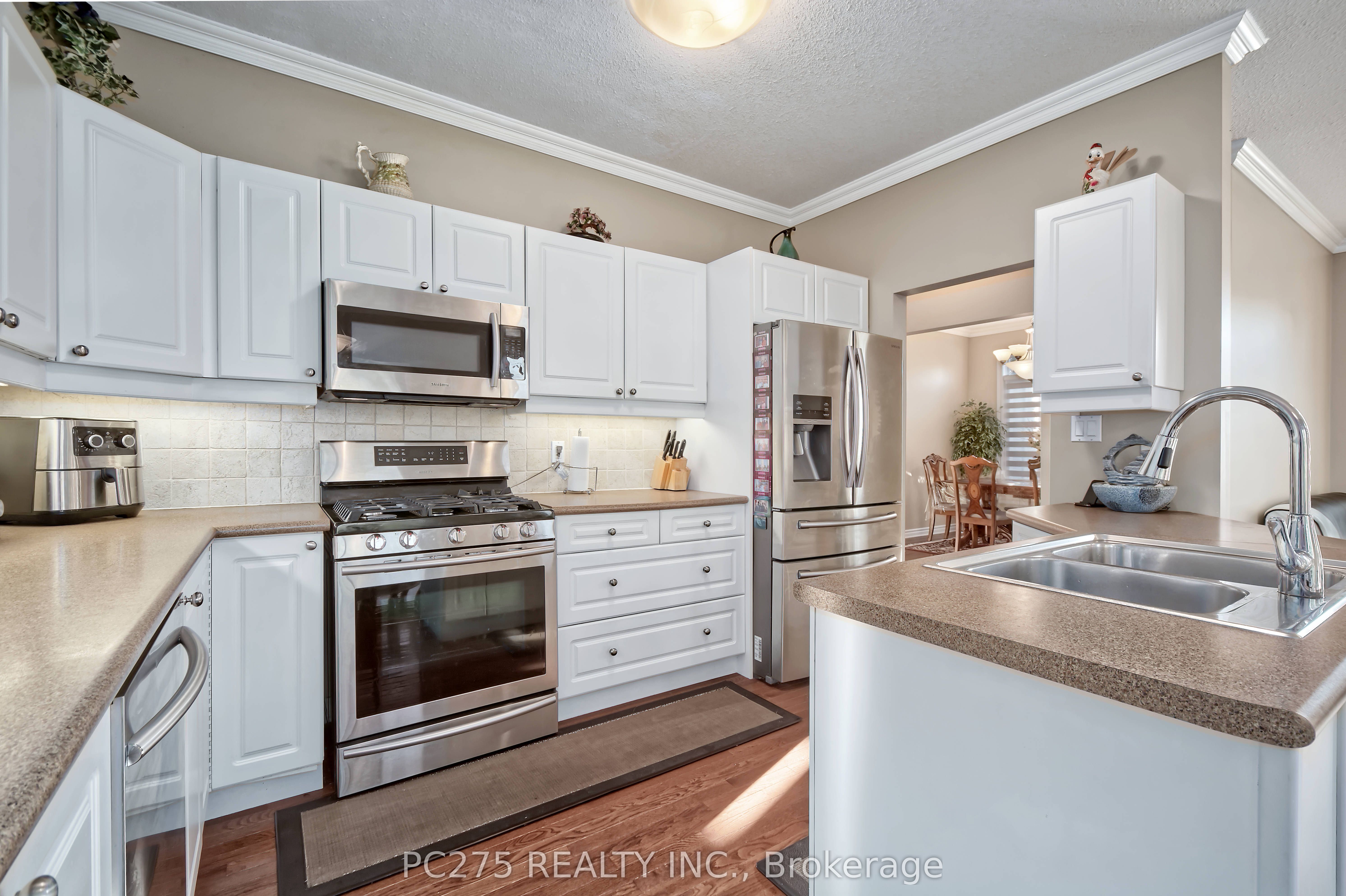 2392 Asima Drive Property Photo 16