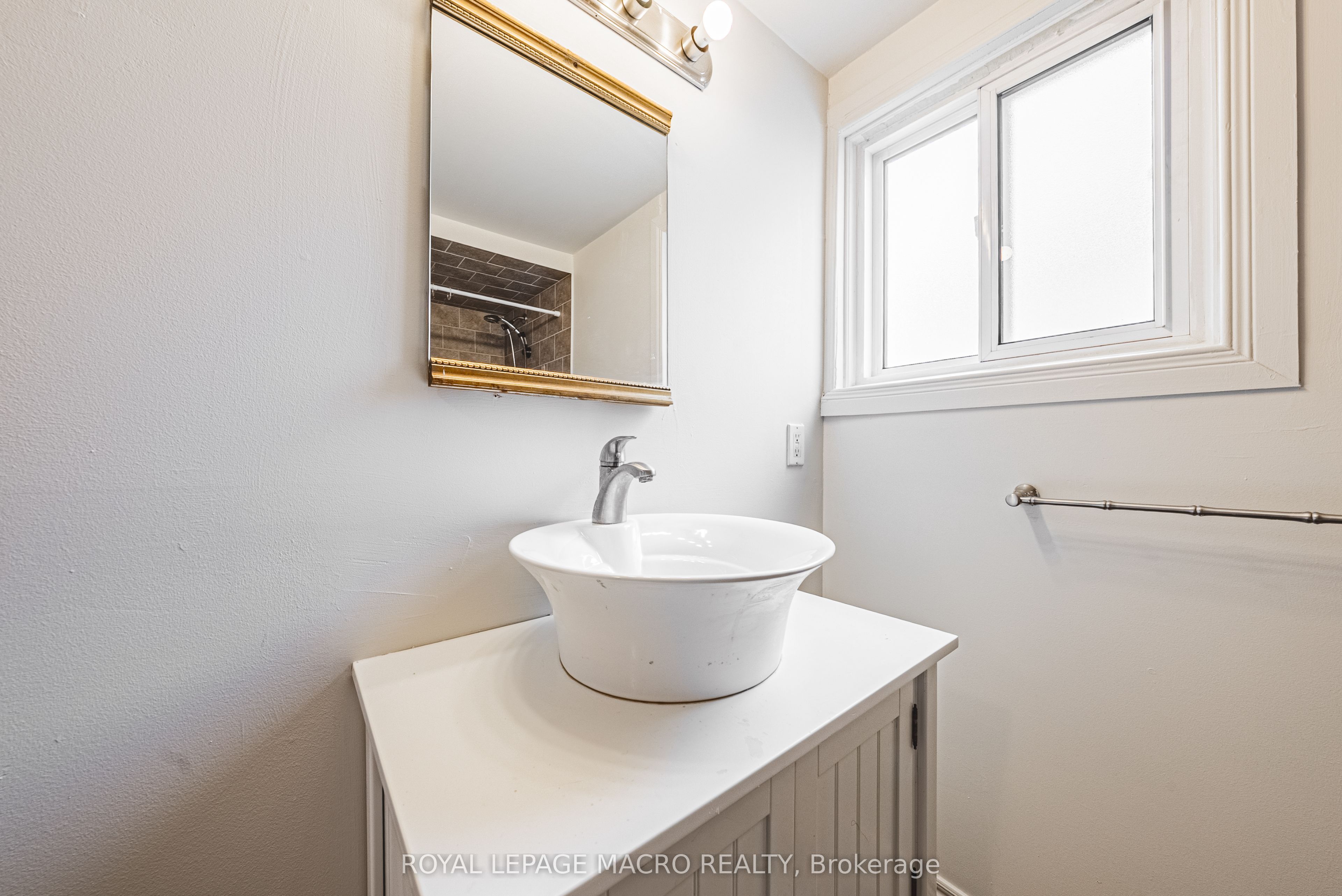 22 Worsley Road Property Photo 7