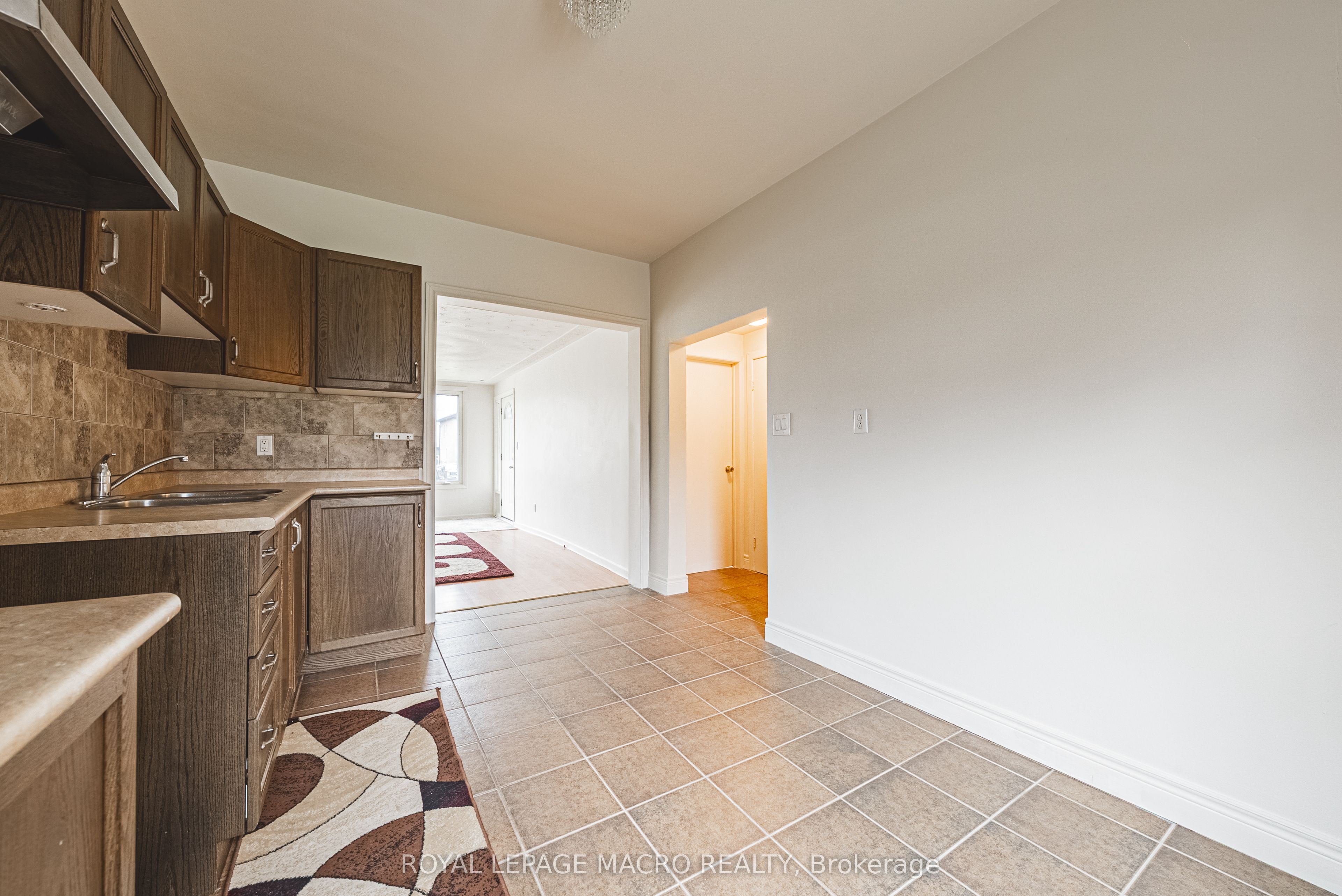 22 Worsley Road Property Photo 10