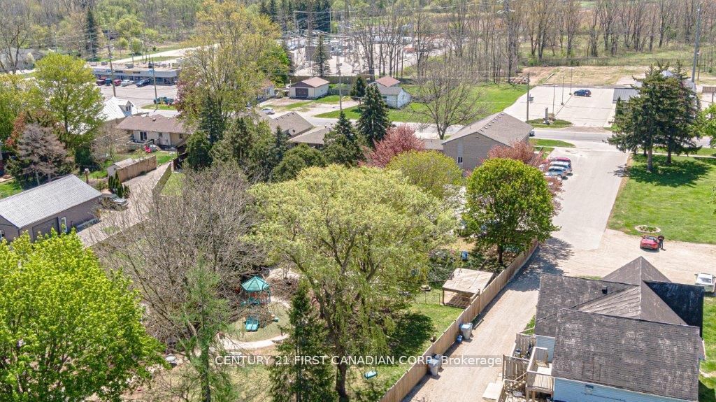 431 Albert Street Property Photo 10