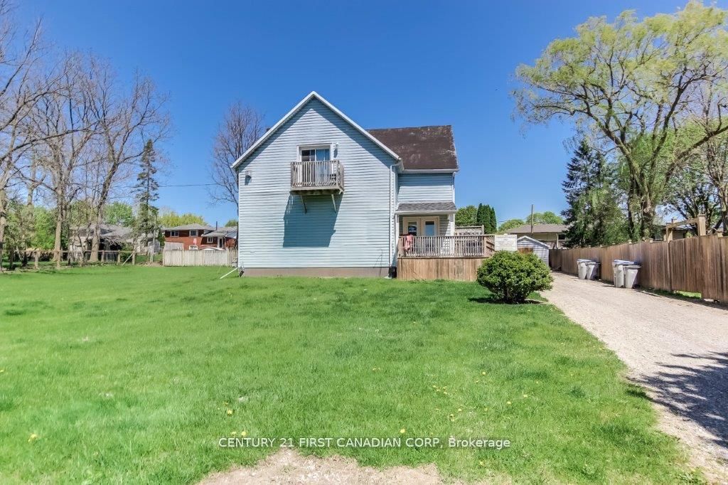 431 Albert Street Property Photo 17