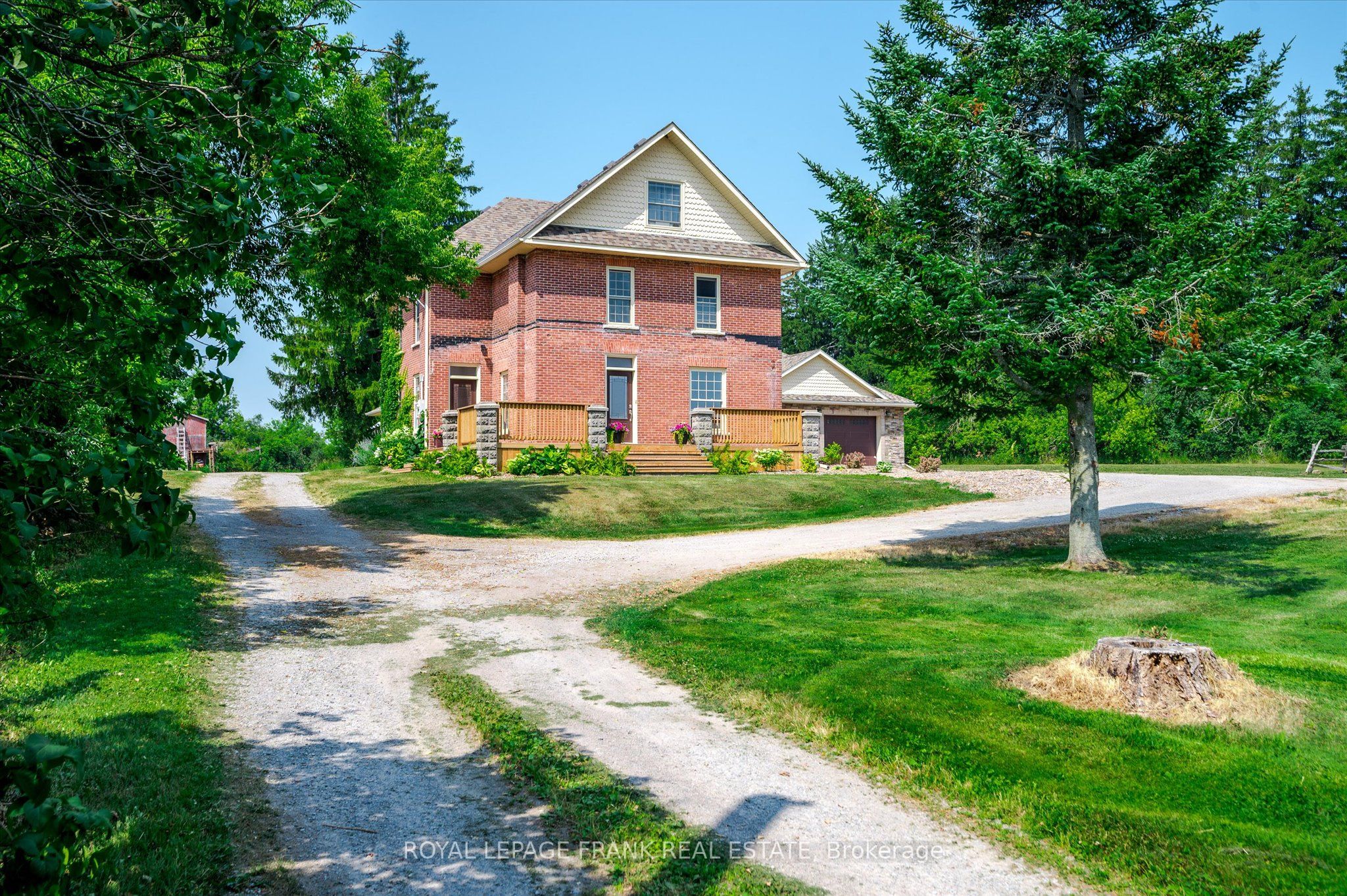 1060 Centre Line Property Photo 1