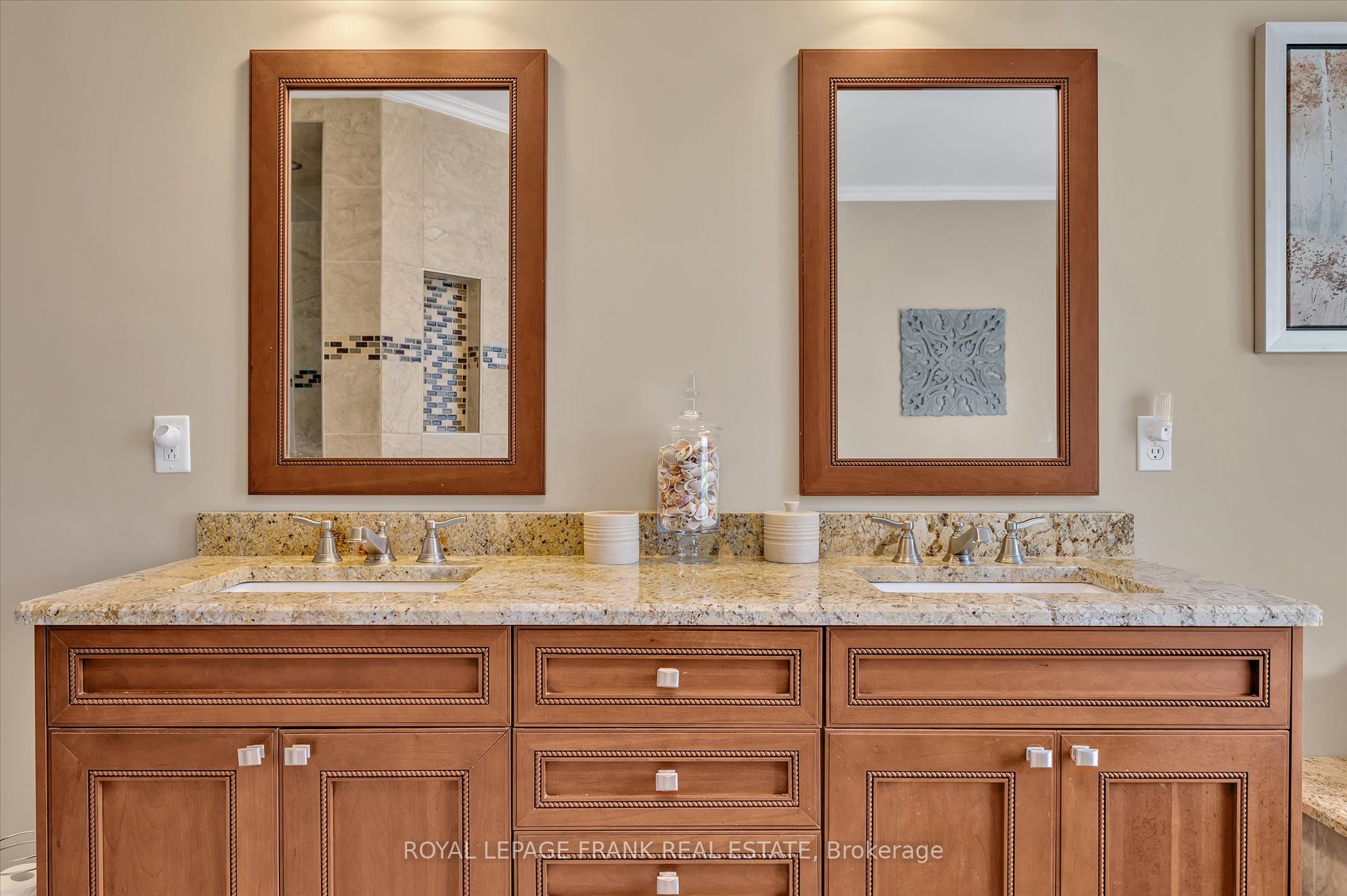 1060 Centre Line Property Photo 21