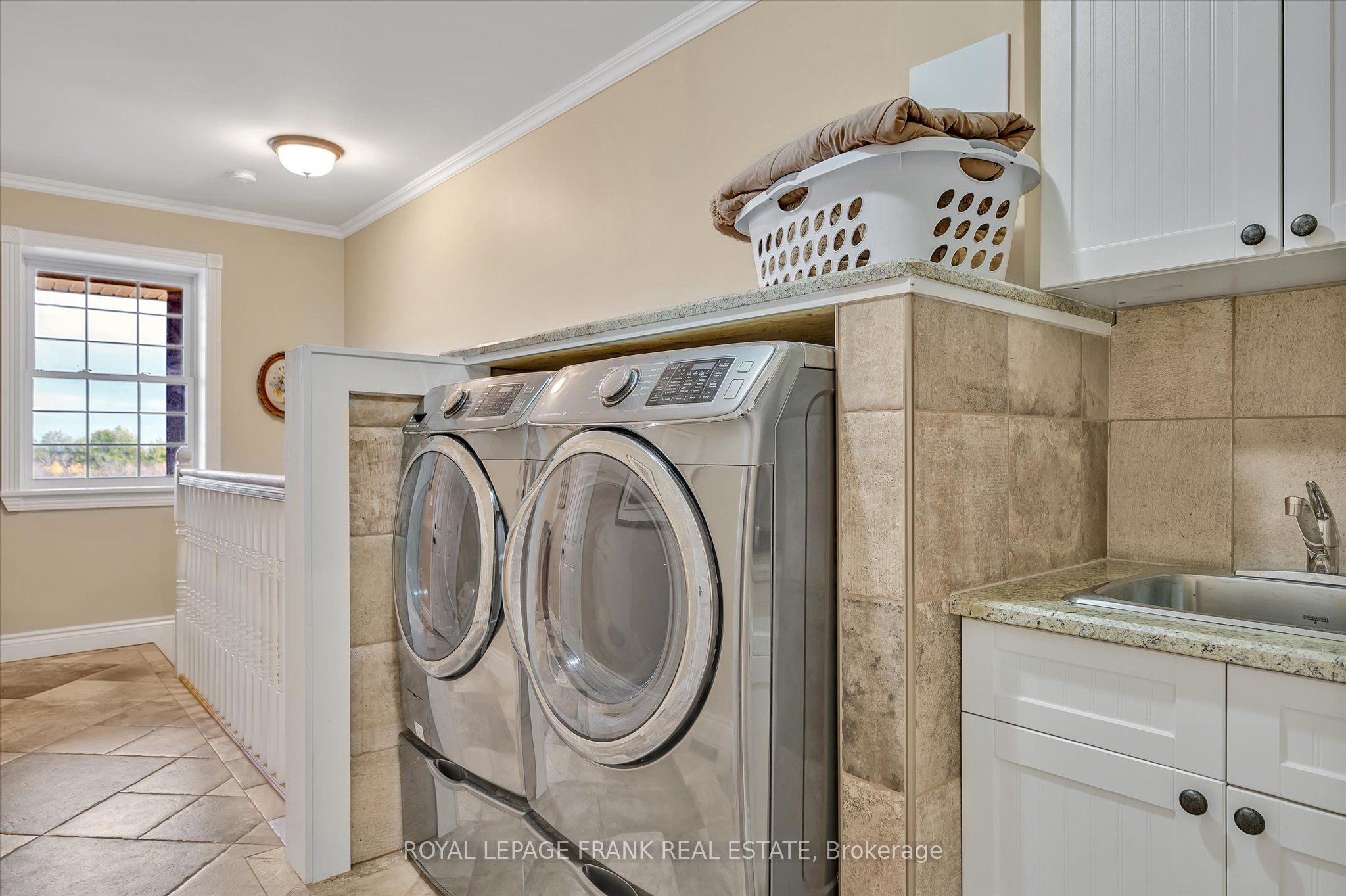 1060 Centre Line Property Photo 24