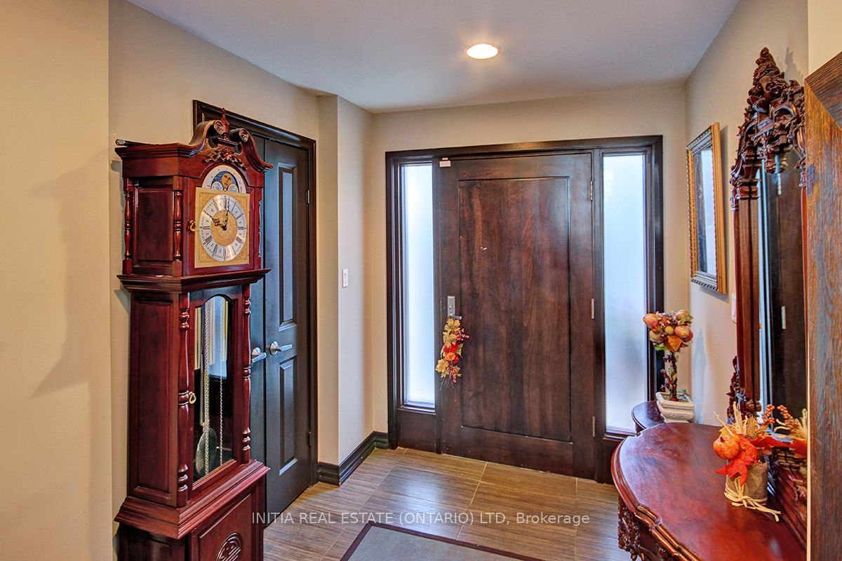754 Riverside Drive Property Photo 3