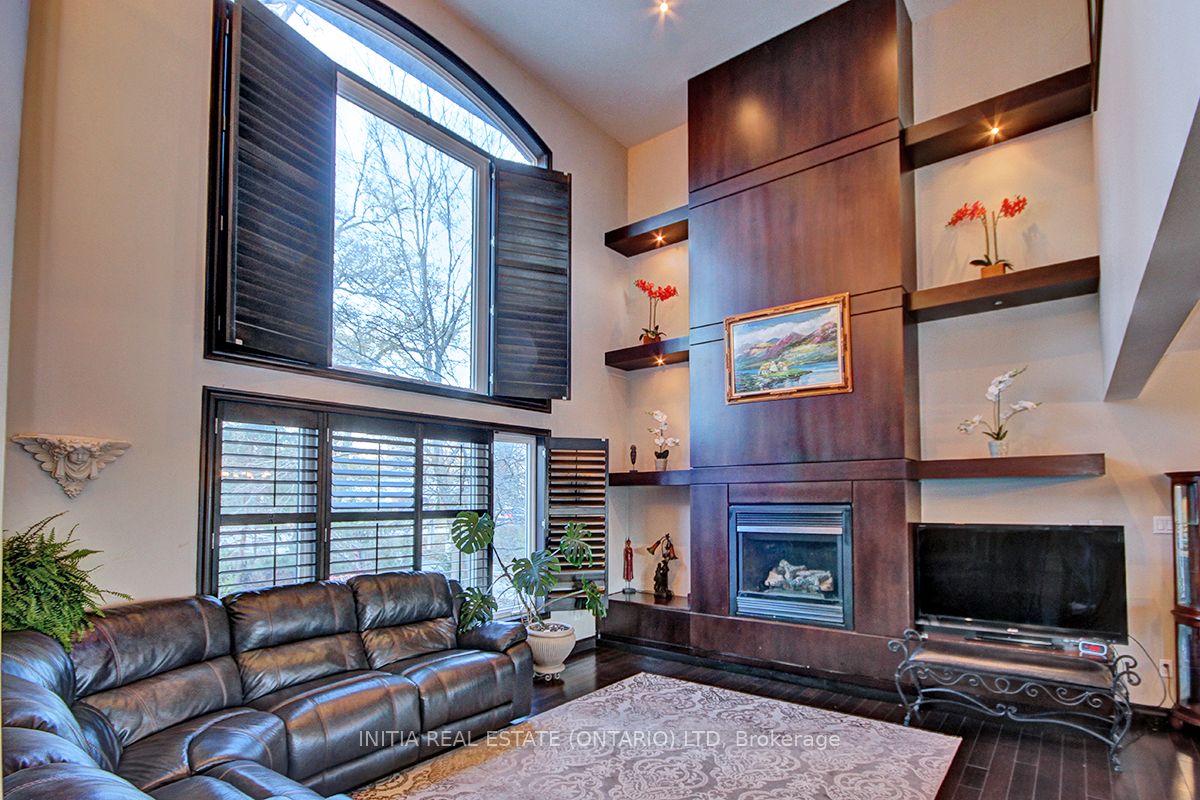 754 Riverside Drive Property Photo 6
