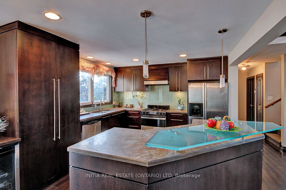 754 Riverside Drive Property Photo 8