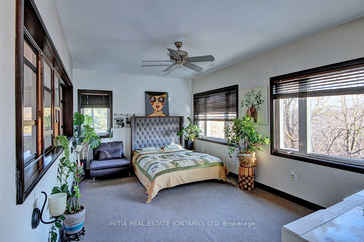754 Riverside Drive Property Photo 16