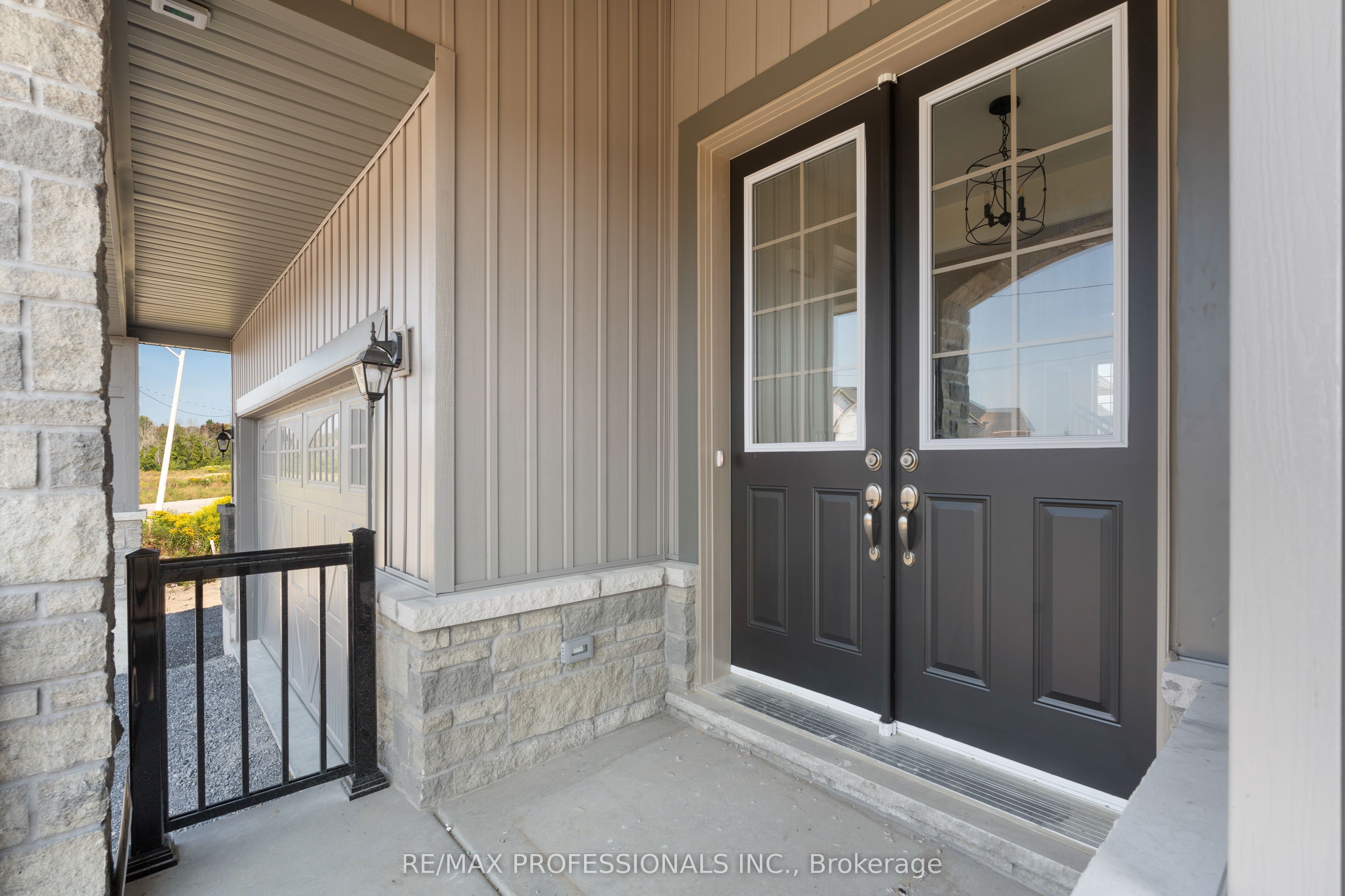 11 Blue Heron Drive Property Photo 2