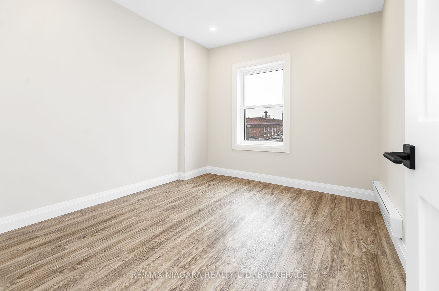 262 West Street Unit 2 Property Photo 12