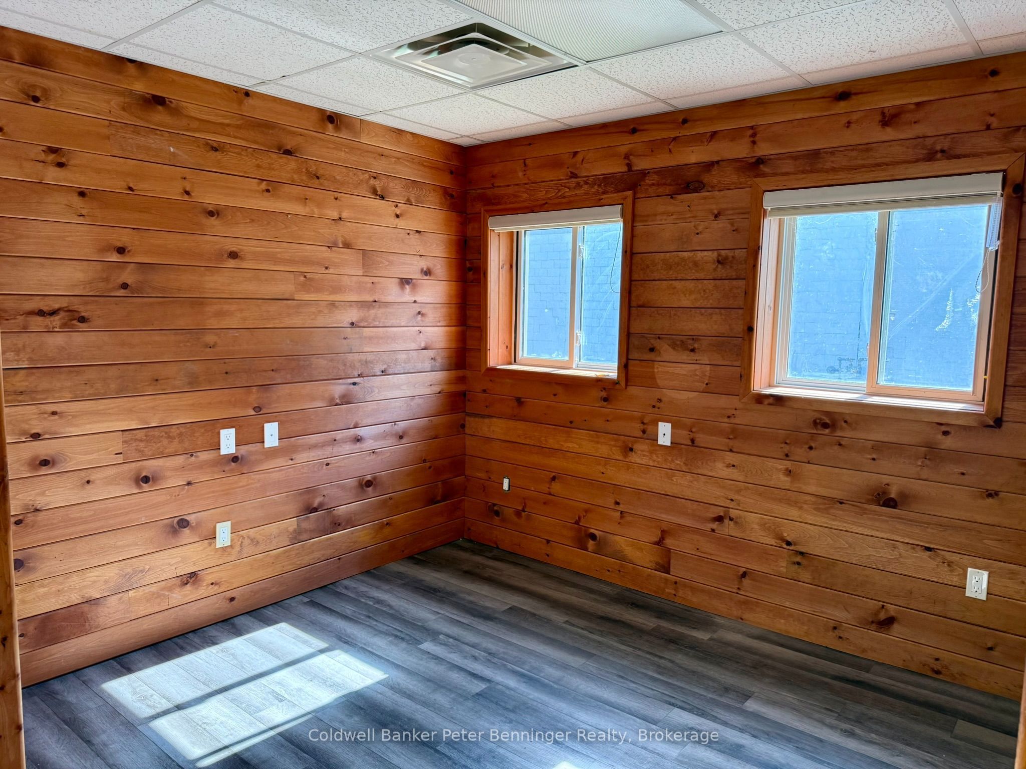 594 11th Street Property Photo 7