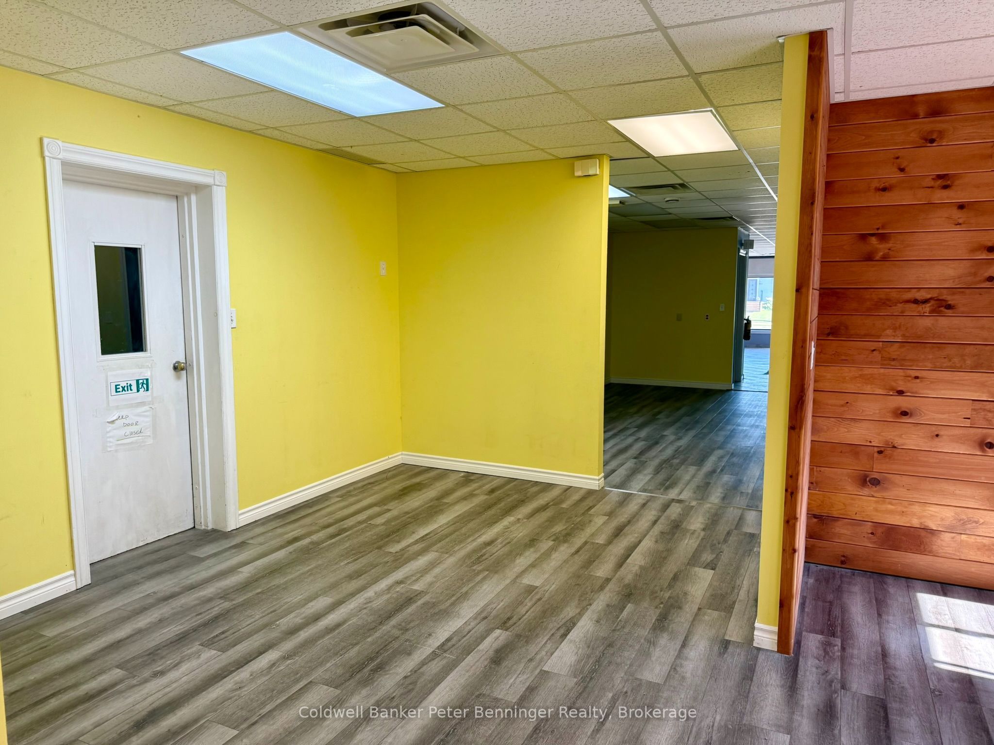 594 11th Street Property Photo 10