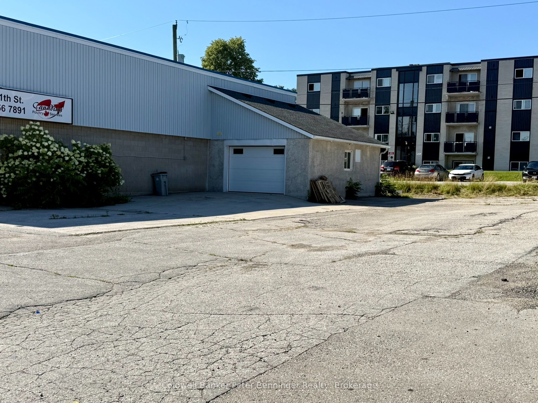 594 11th Street Property Photo 13