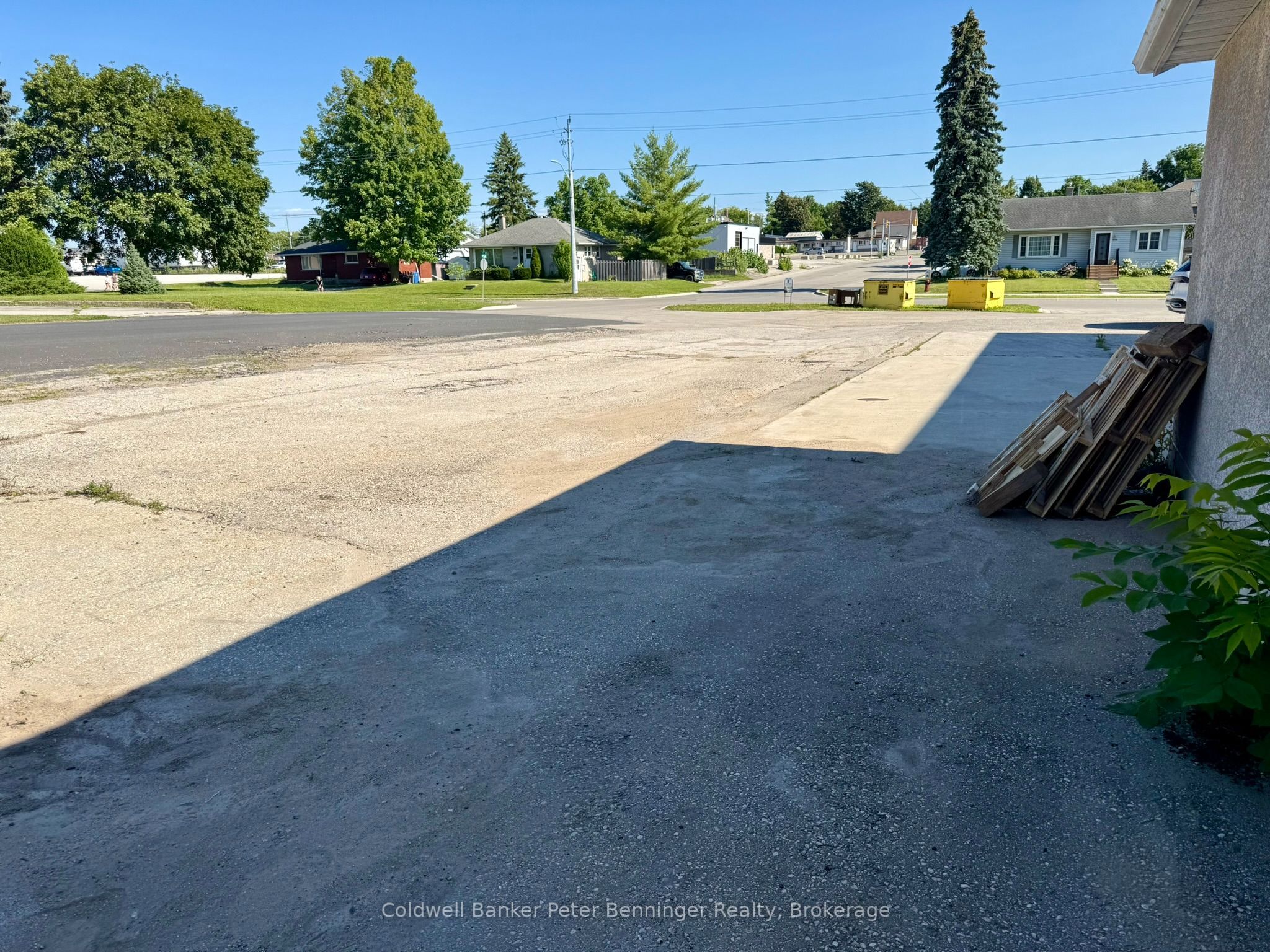 594 11th Street Property Photo 14